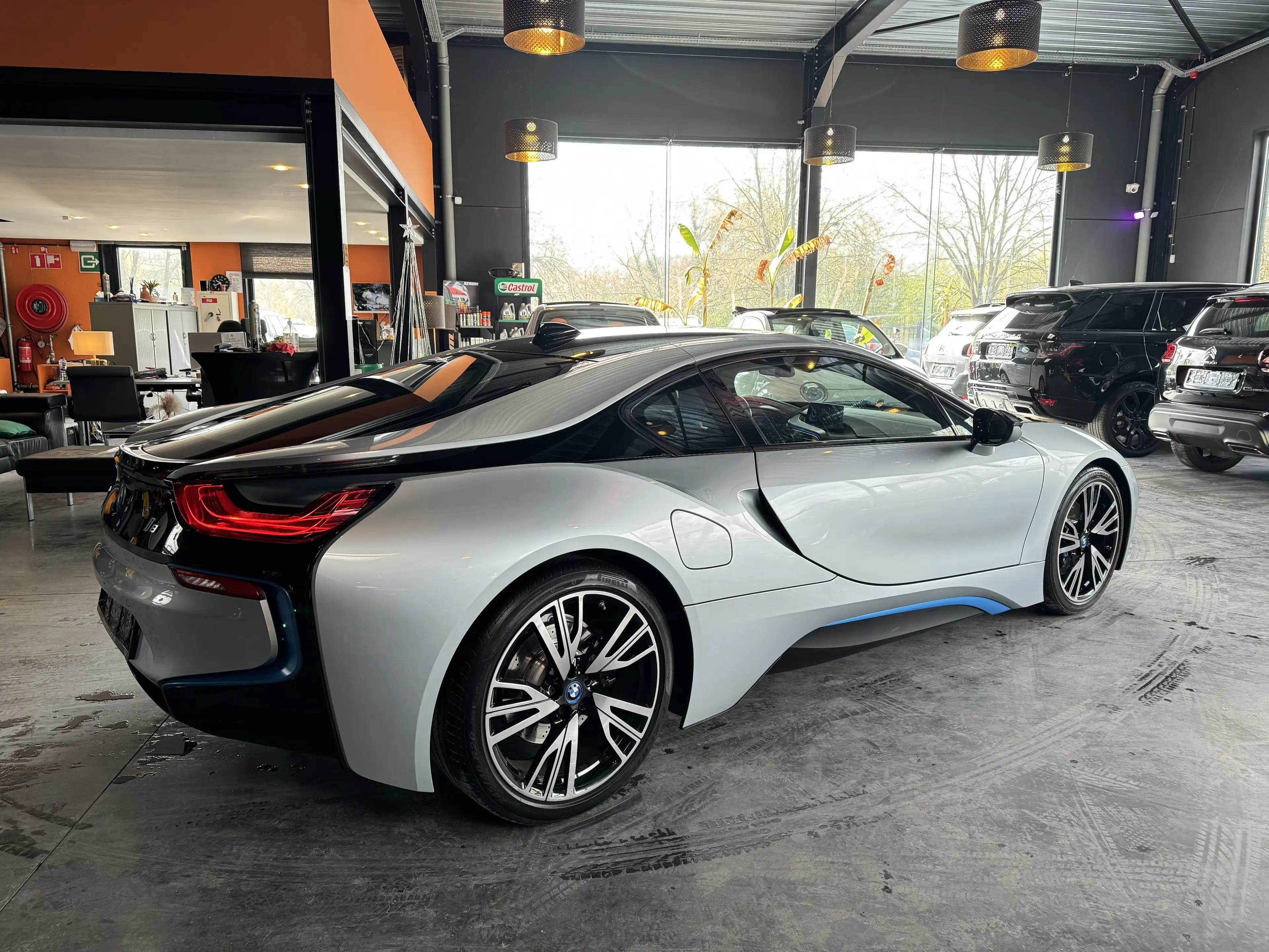 BMW i8 1.5 TURBO 231CV + E-96KW 131CV - CARBON/ALU - FULL — photo 6