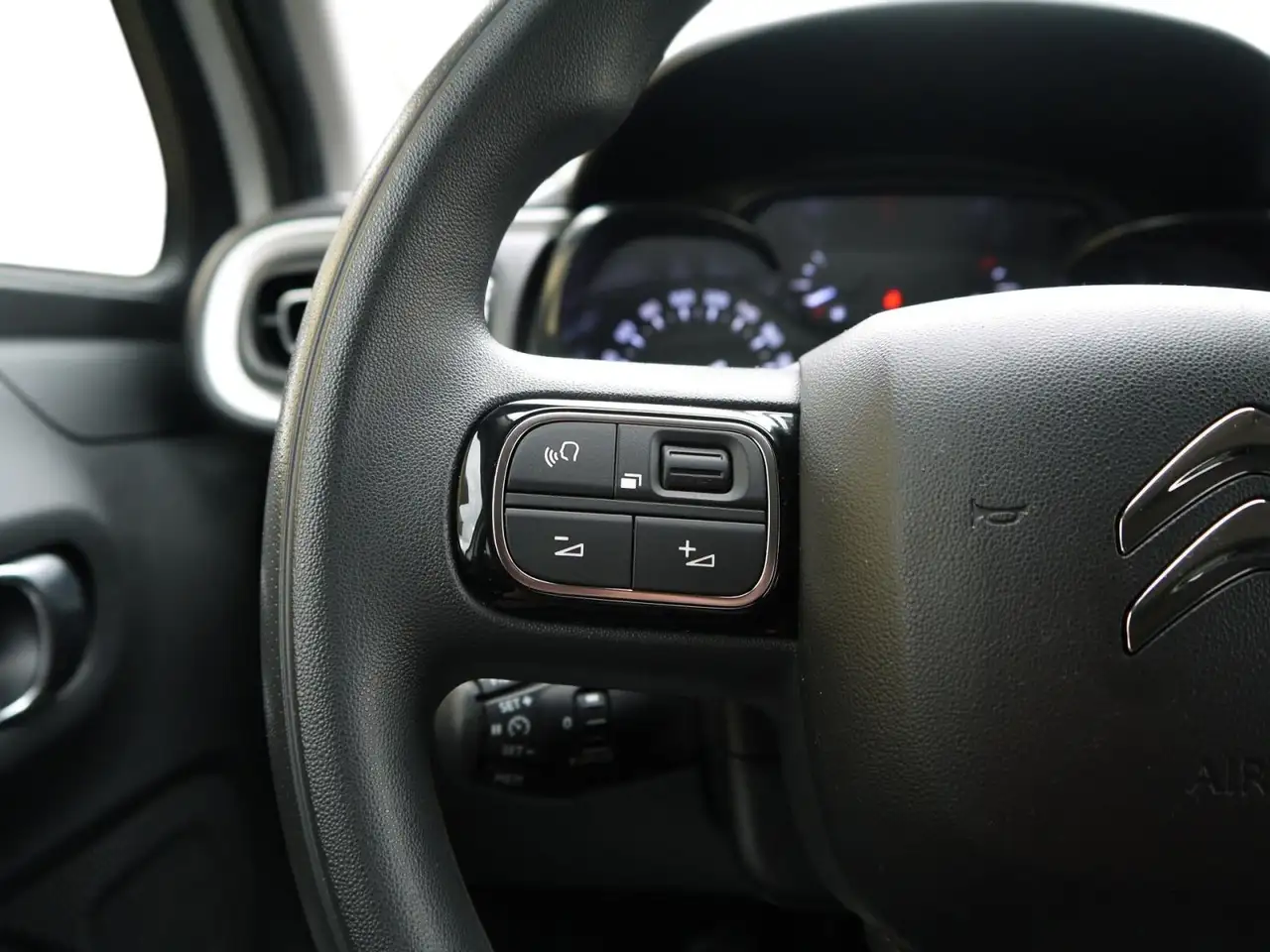 Citroen C3 BlueHDi 100 S&S Shine N1 AUTOCARRO 14