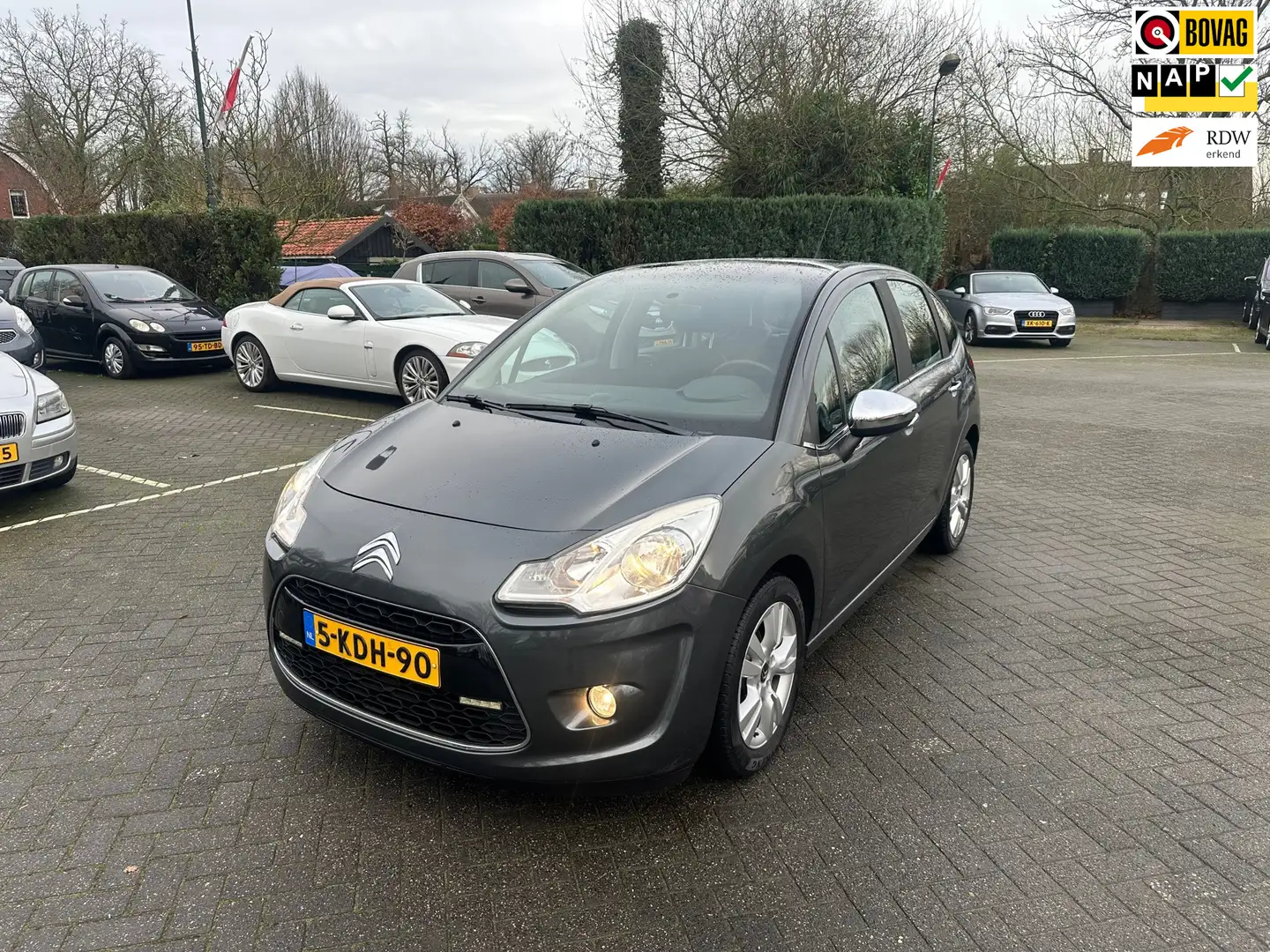 Citroen C3 1.2 VTi Collection , navigatie 68.000 KM NAP Grau - 1
