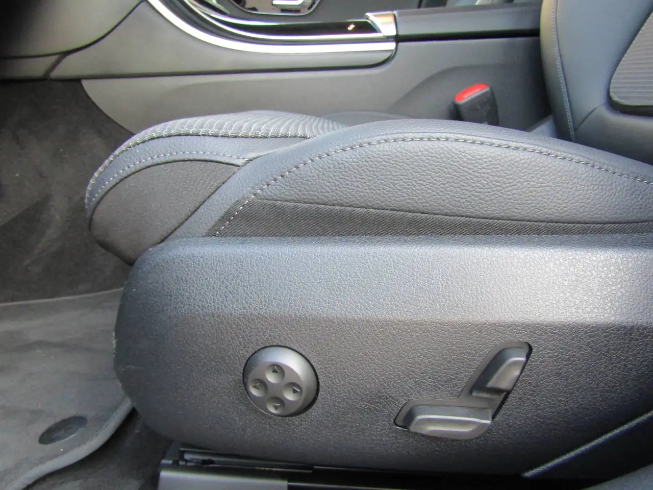 Mercedes-Benz C-Class D MHEV AUTO 163 CV, LUCI AMBIENTE,FARI LED, TELECAMERA, миниатюра 14