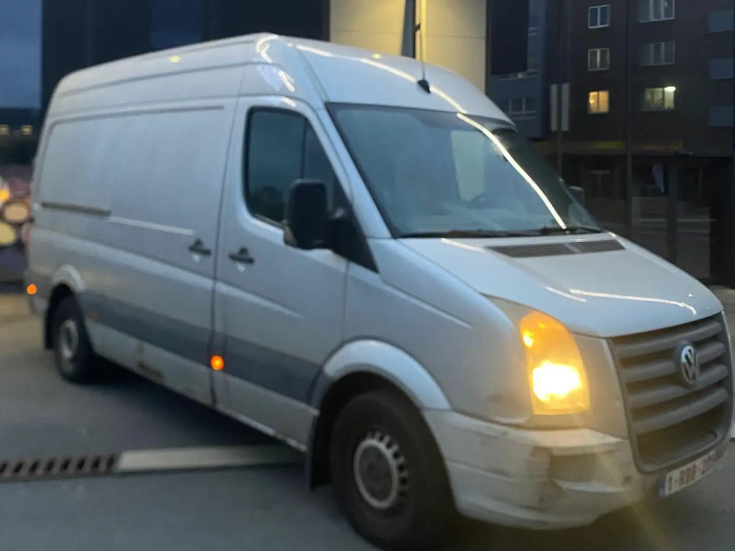 Volkswagen Crafter 2.5 TDi ASG - 2
