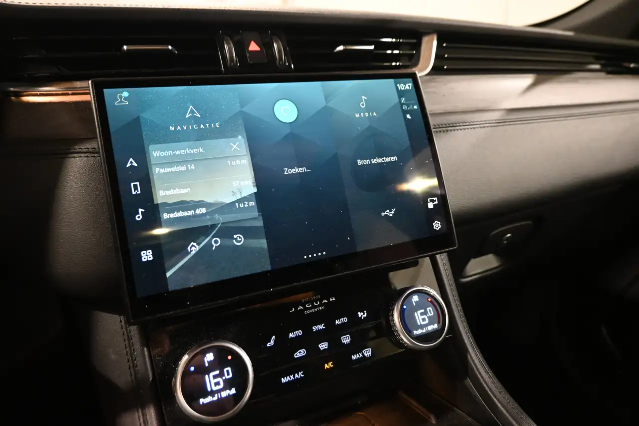Jaguar F-Pace 2.0 D165 NEW MODEL / NOUVEAU MODELE / BLACK EDITION / R-SPORT / CAMERA, миниатюра 22