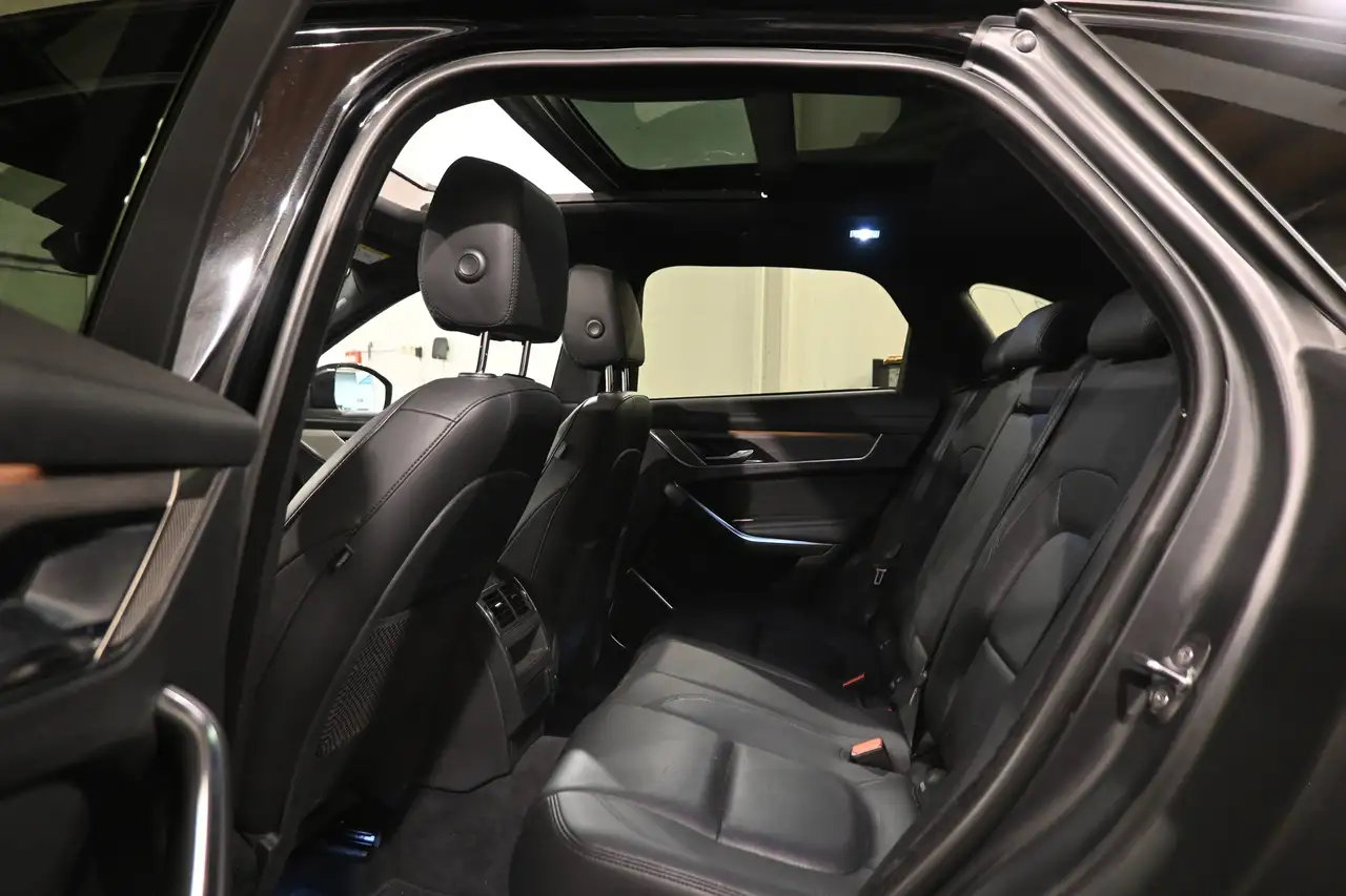 Jaguar F-Pace 2.0 D165 NEW MODEL / NOUVEAU MODELE / BLACK EDITION / R-SPORT / CAMERA, миниатюра 28