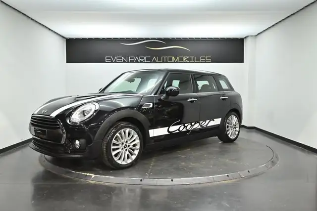 MINI Cooper Clubman F54 One 102 ch Finition Chili