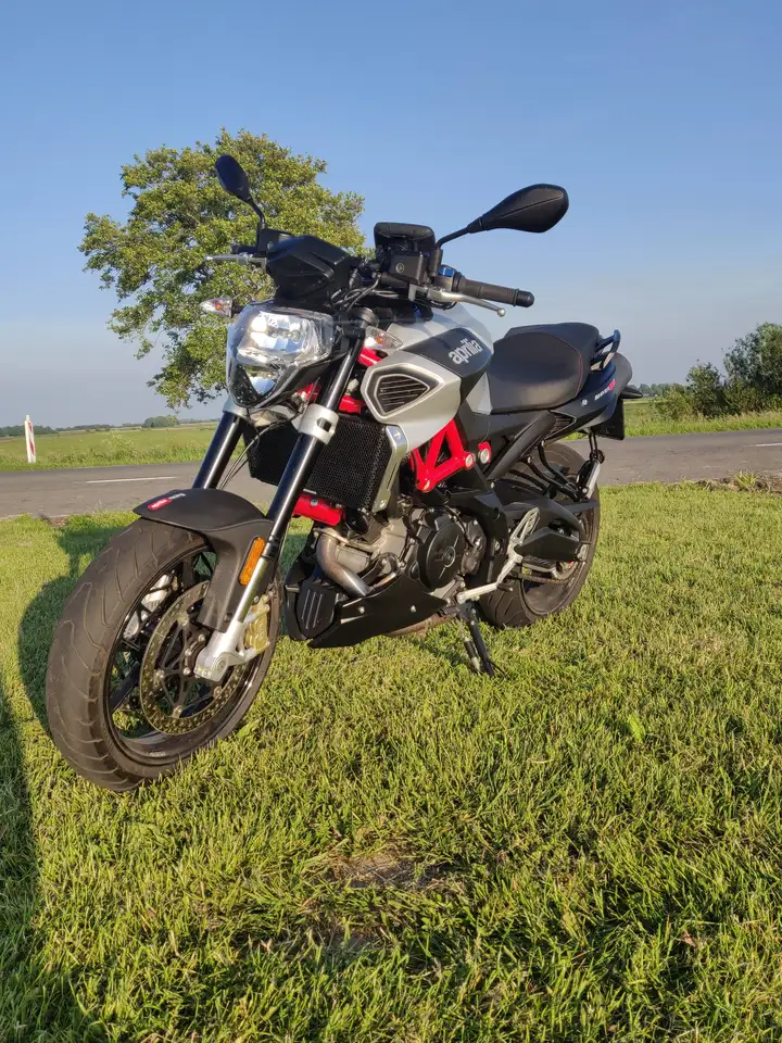 Aprilia Shiver 900