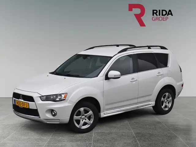 Mitsubishi Outlander OUTLANDER 2.2 Di 4WD GEEL KENTEKEN Leder, navi, ca
