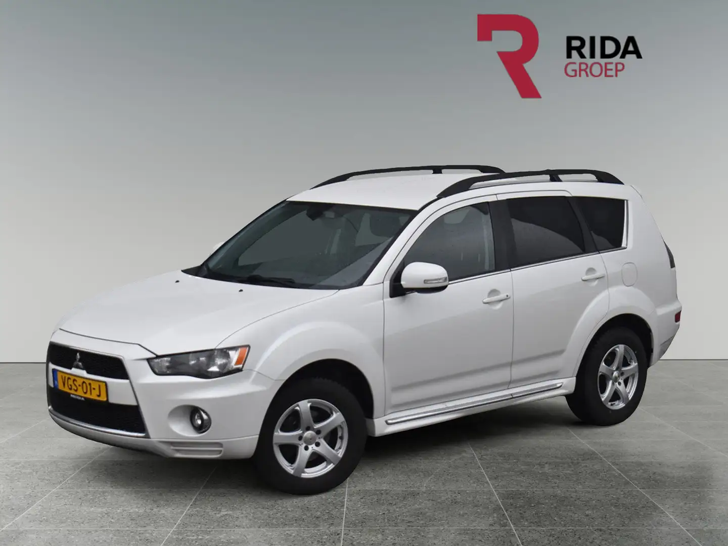 Mitsubishi Outlander OUTLANDER 2.2 Di 4WD GEEL KENTEKEN Leder, navi, ca Alb - 1