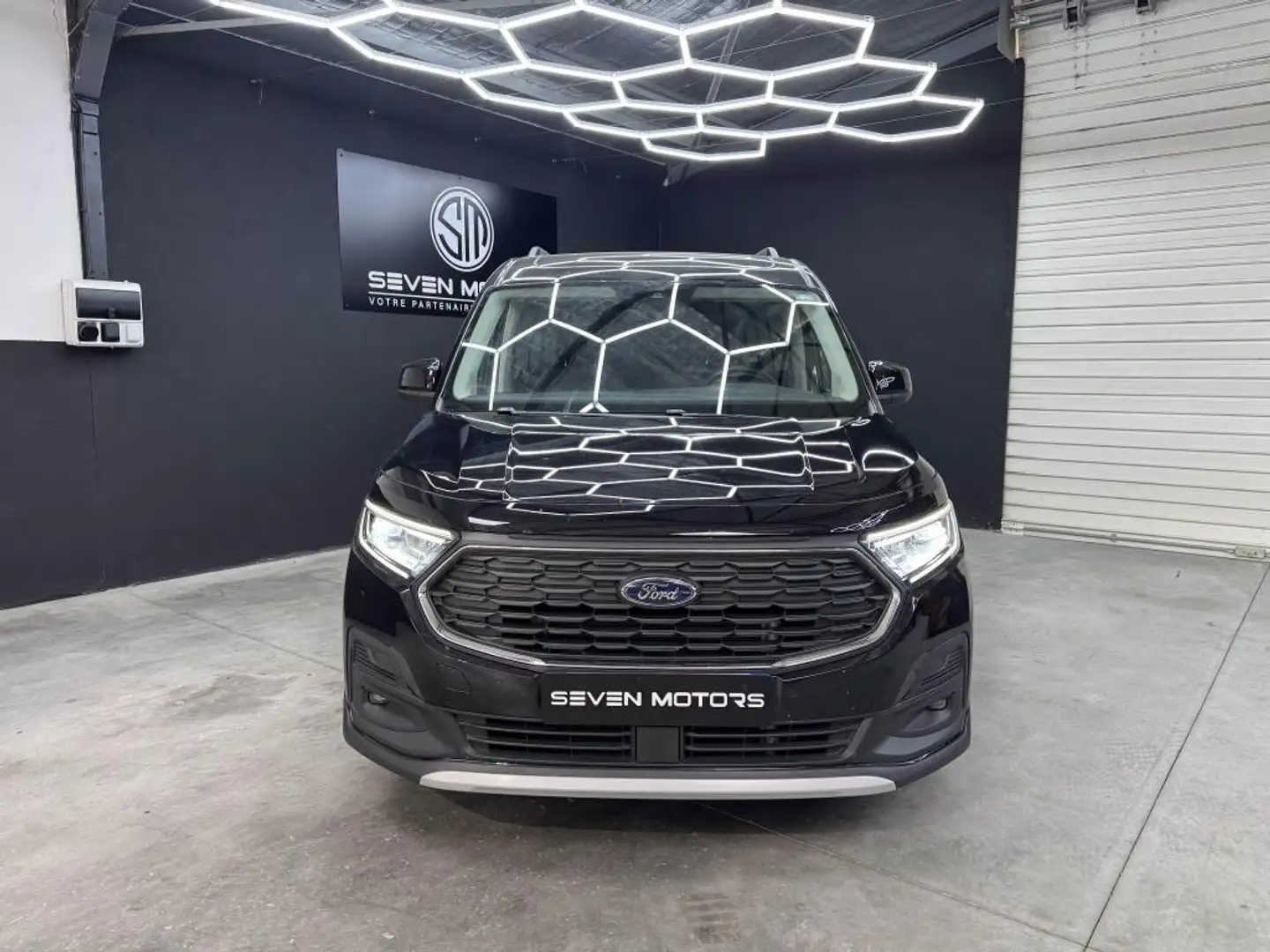 Ford Tourneo 2.0 EcoBlue - 122 CH - Active - option TPMR - GARANTIE 12 MOIS Negro - 2