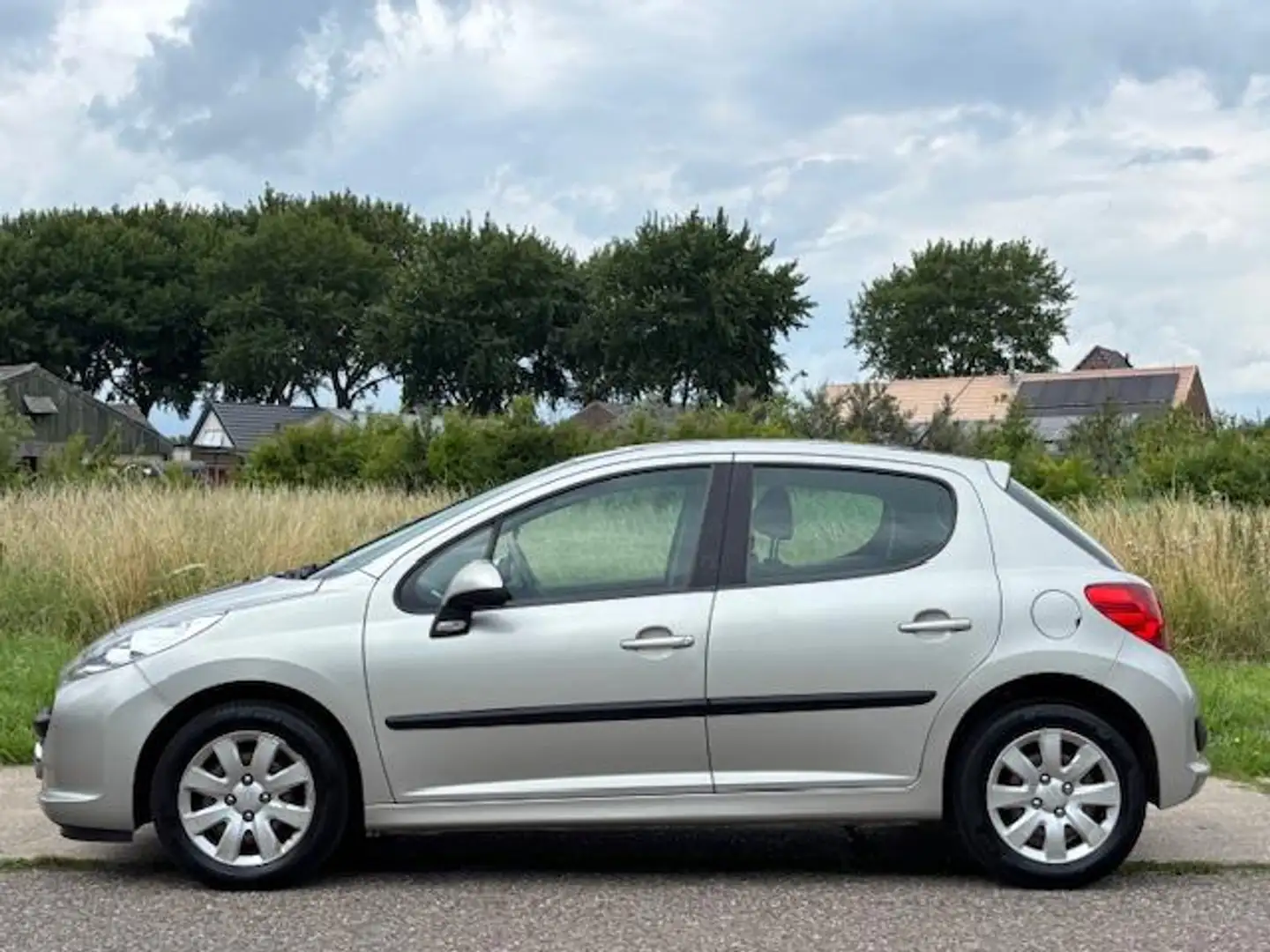 Peugeot 207 1.4 VTi XS 5-Drs Airco Electric pakket Audio-CD/MP Grijs - 2