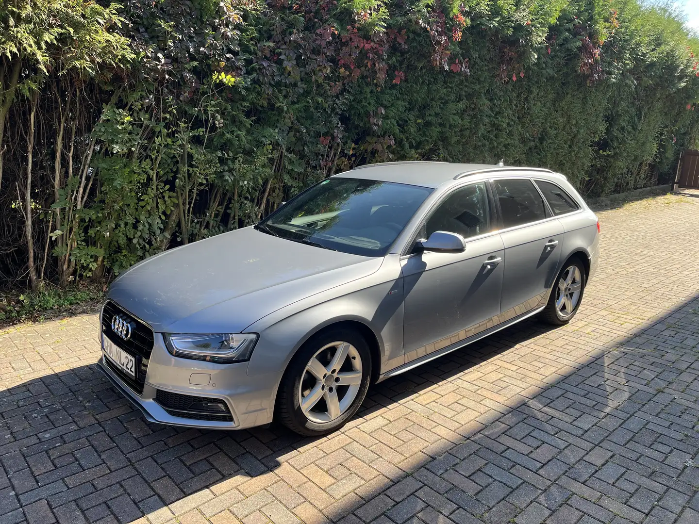 Audi A4 Avant 2.0 TDI DPF clean diesel multitronic - 1