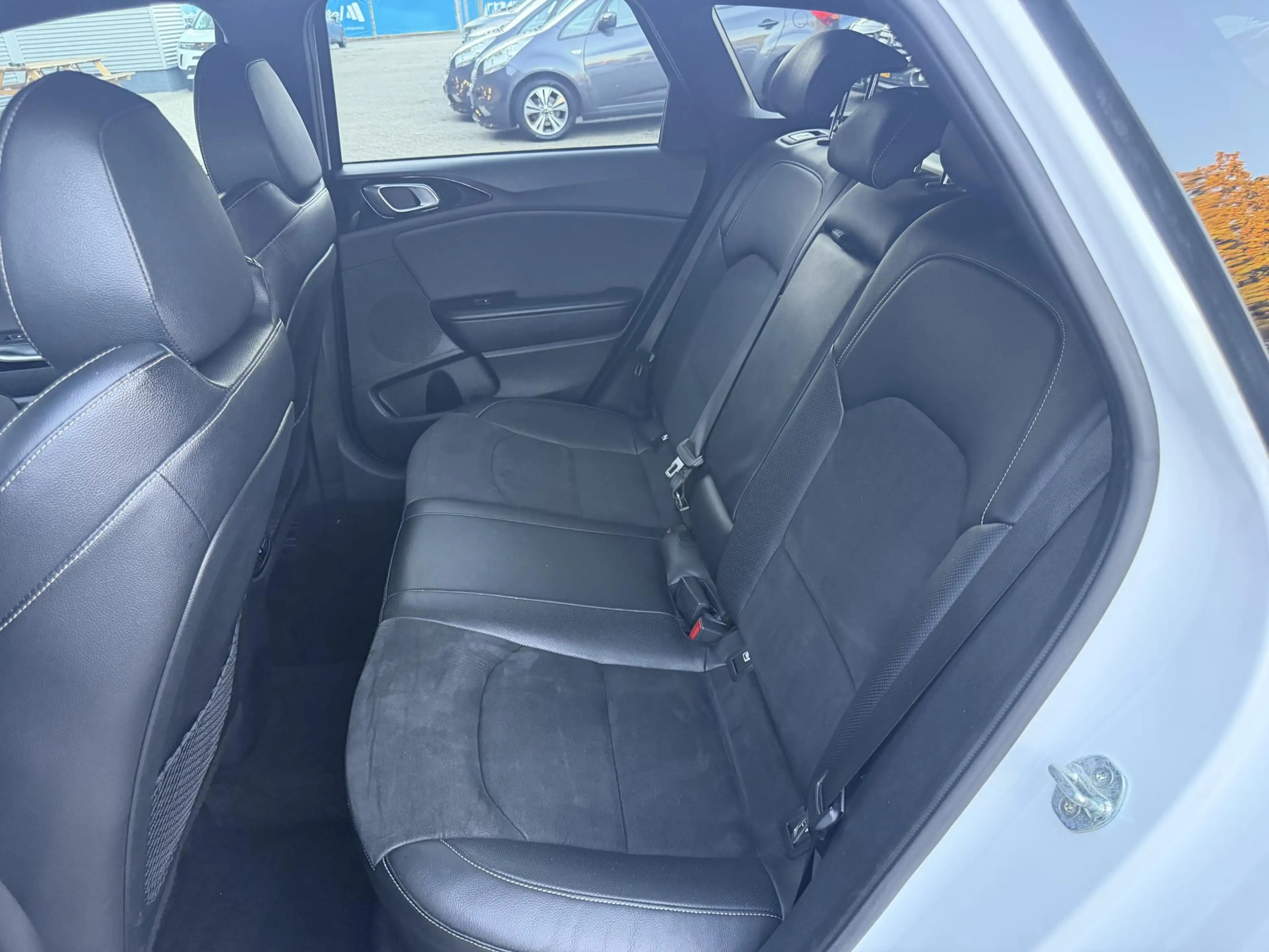 Kia Ceed SW / cee'd SW Sportswagon 1.5 T-GDi MHEV GT-Line Edition | Trekh — photo 10