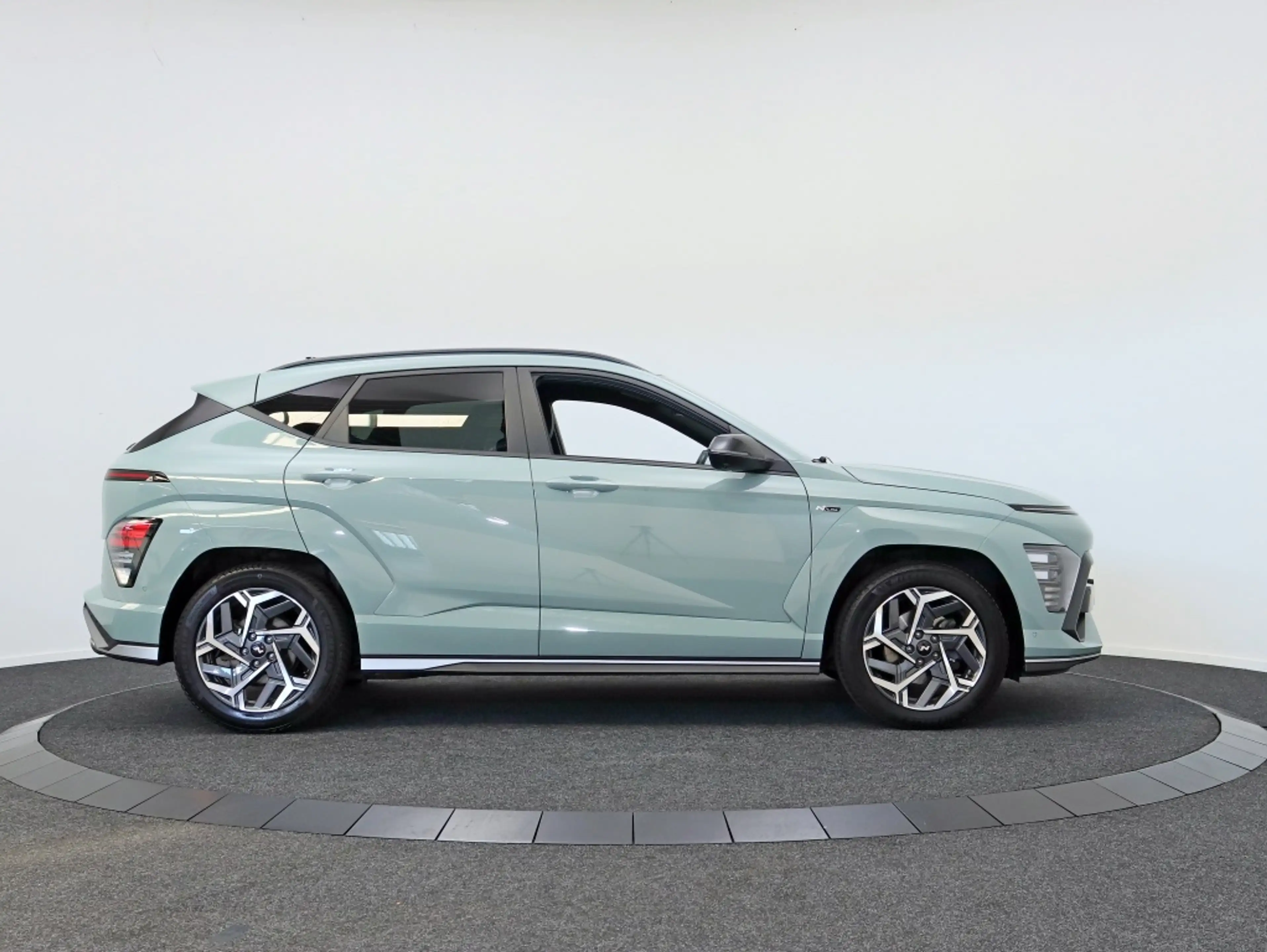 Hyundai KONA 1.6 GDI HEV N Line | Trekhaak | All-seasonbanden | — photo 13