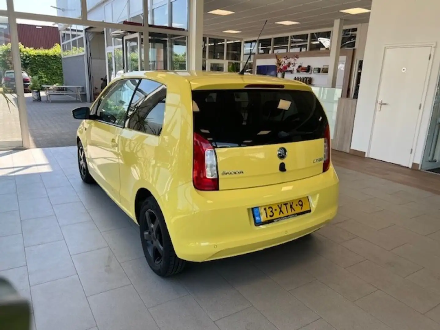 Skoda Citigo 1.0 Greentech Tour Airco. Jaune - 2