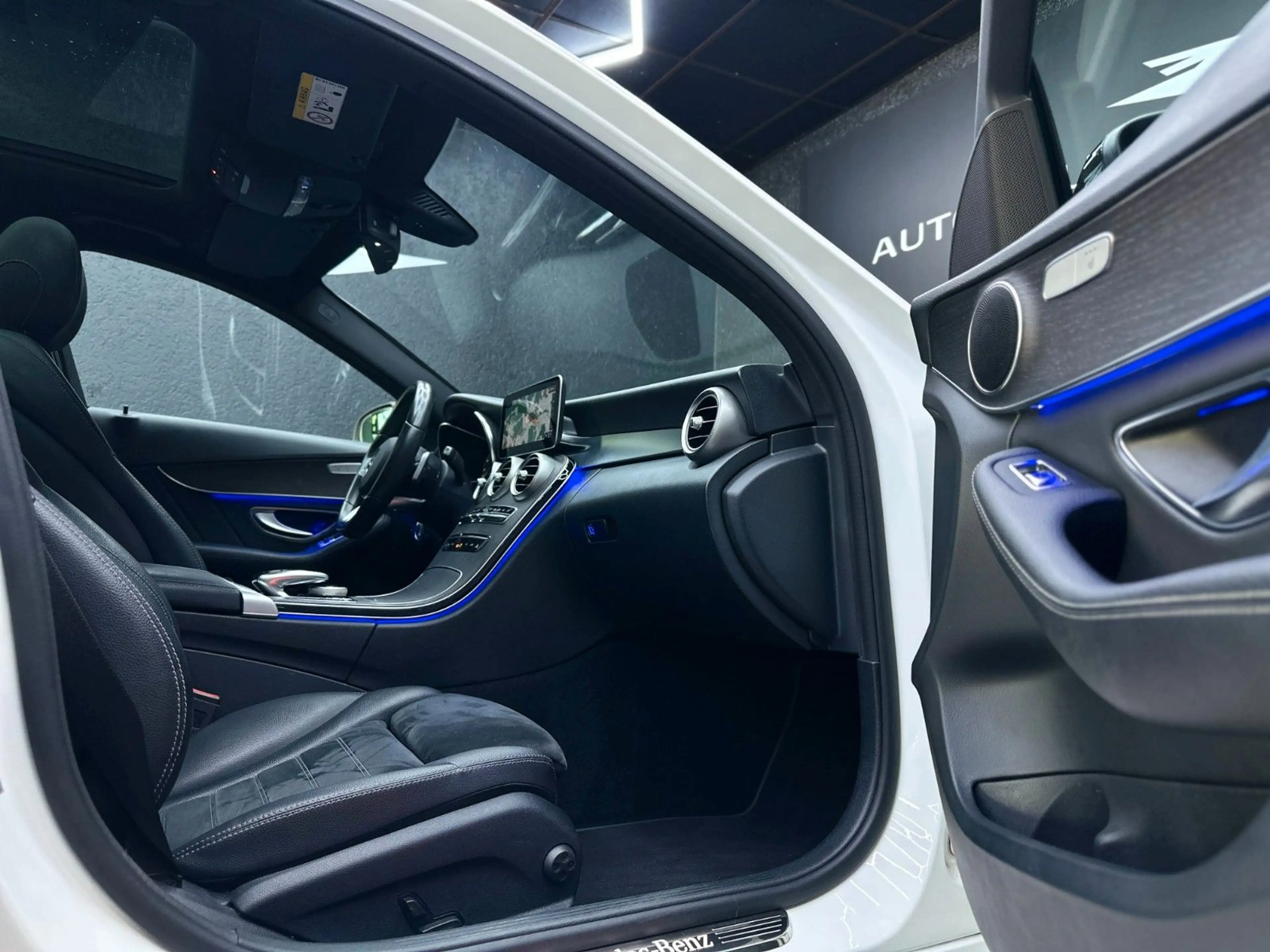 Mercedes-Benz C 200 C200*43AMG*LIMOUSINE*PANORAMA*DIGITAL*2.HAND — photo 14