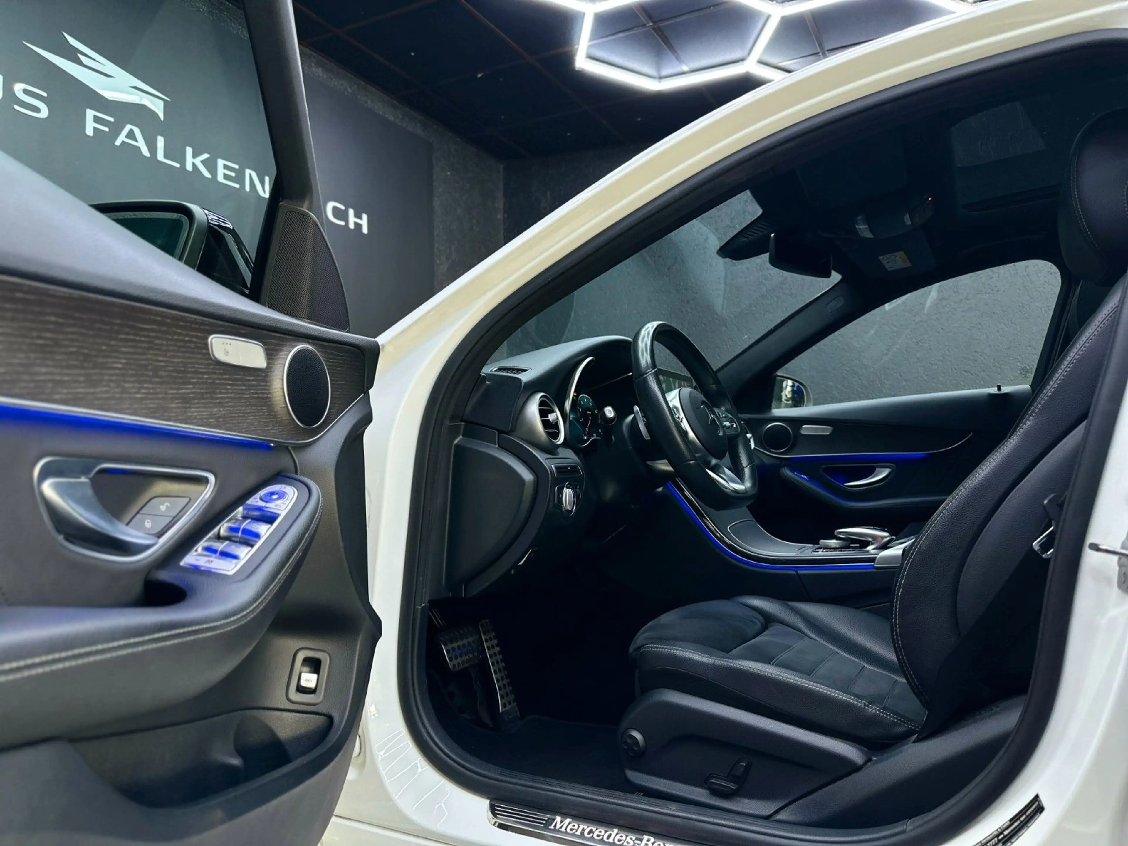 Mercedes-Benz C 200 C200*43AMG*LIMOUSINE*PANORAMA*DIGITAL*2.HAND — photo 9