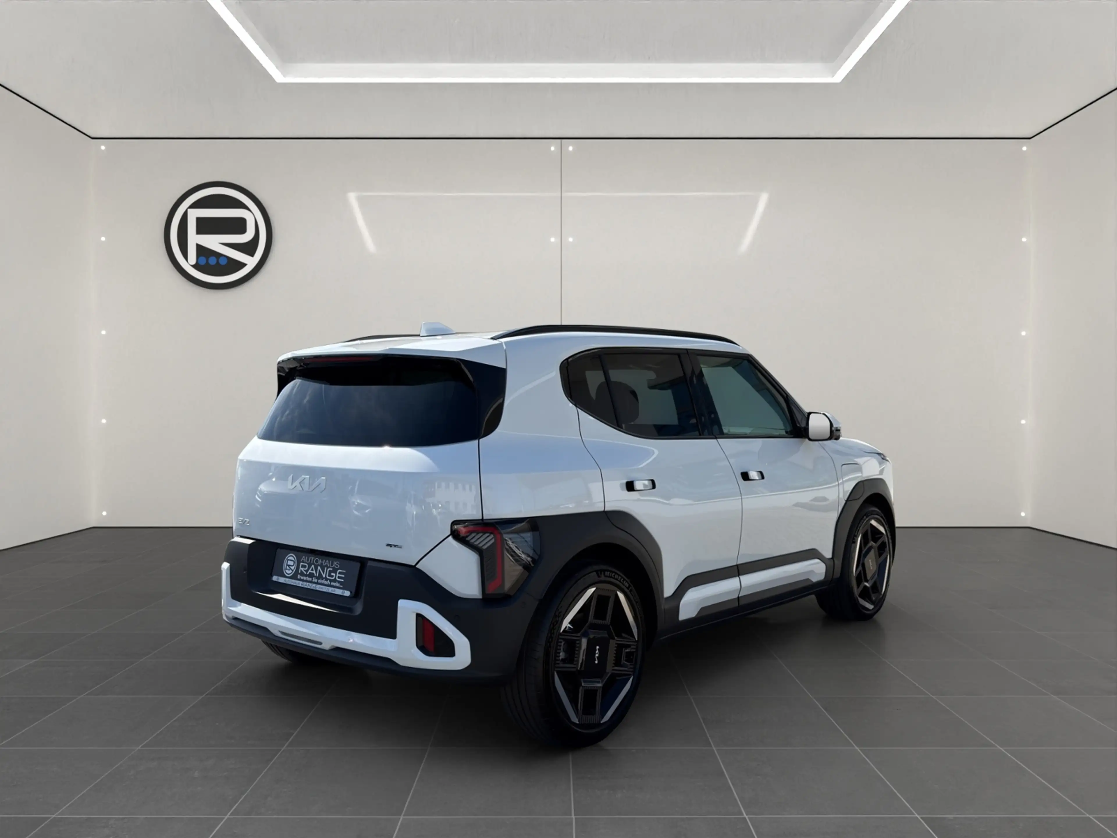 Kia EV2 61-kWh FWD GT-Line — photo 7