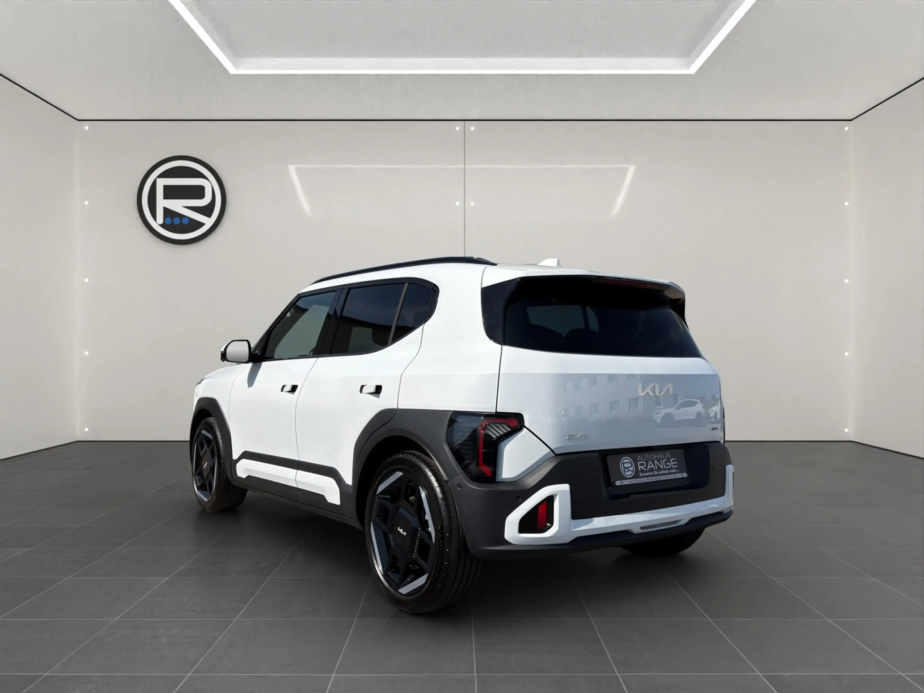 Kia EV2 61-kWh FWD GT-Line — photo 6