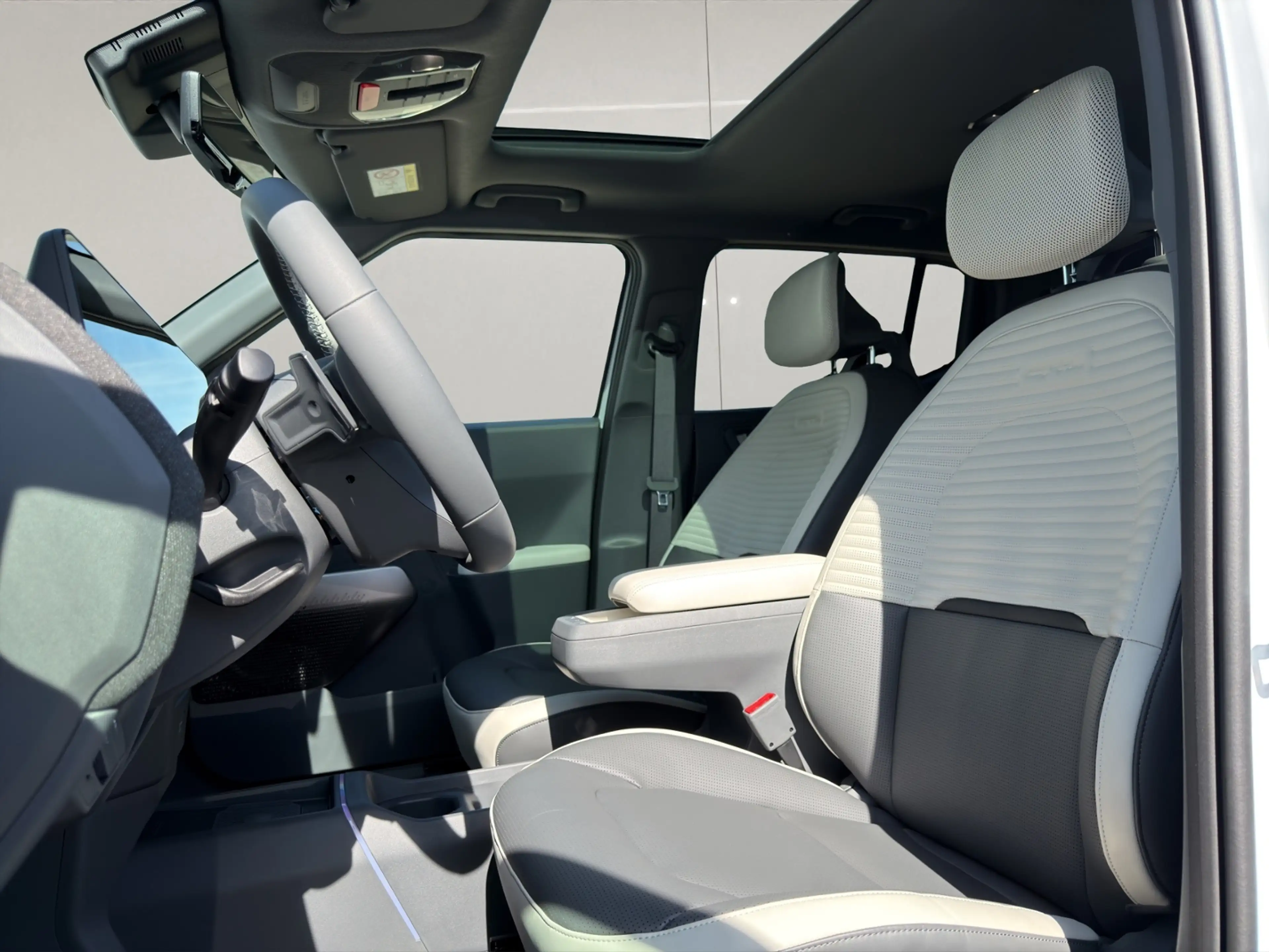 Kia EV2 61-kWh FWD GT-Line — photo 11