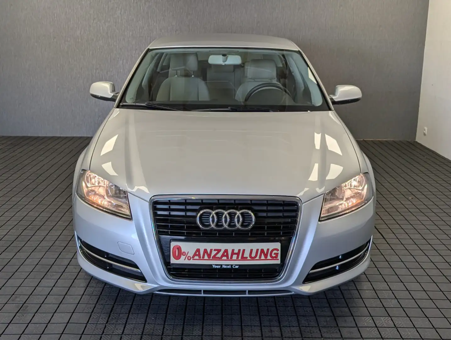 Audi A3 1.2 TFSI Attraction+DSG+Radio CD+Isofix+LM Argent - 2
