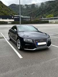V8 4.2 FSi 450 Quattro S Tronic 7