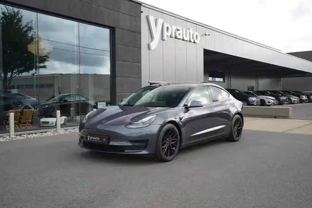 2021 Tesla Model 3 in Grey for sale