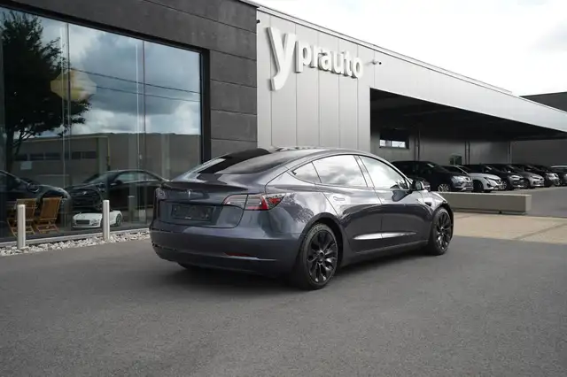 Tesla Model 3 view 2