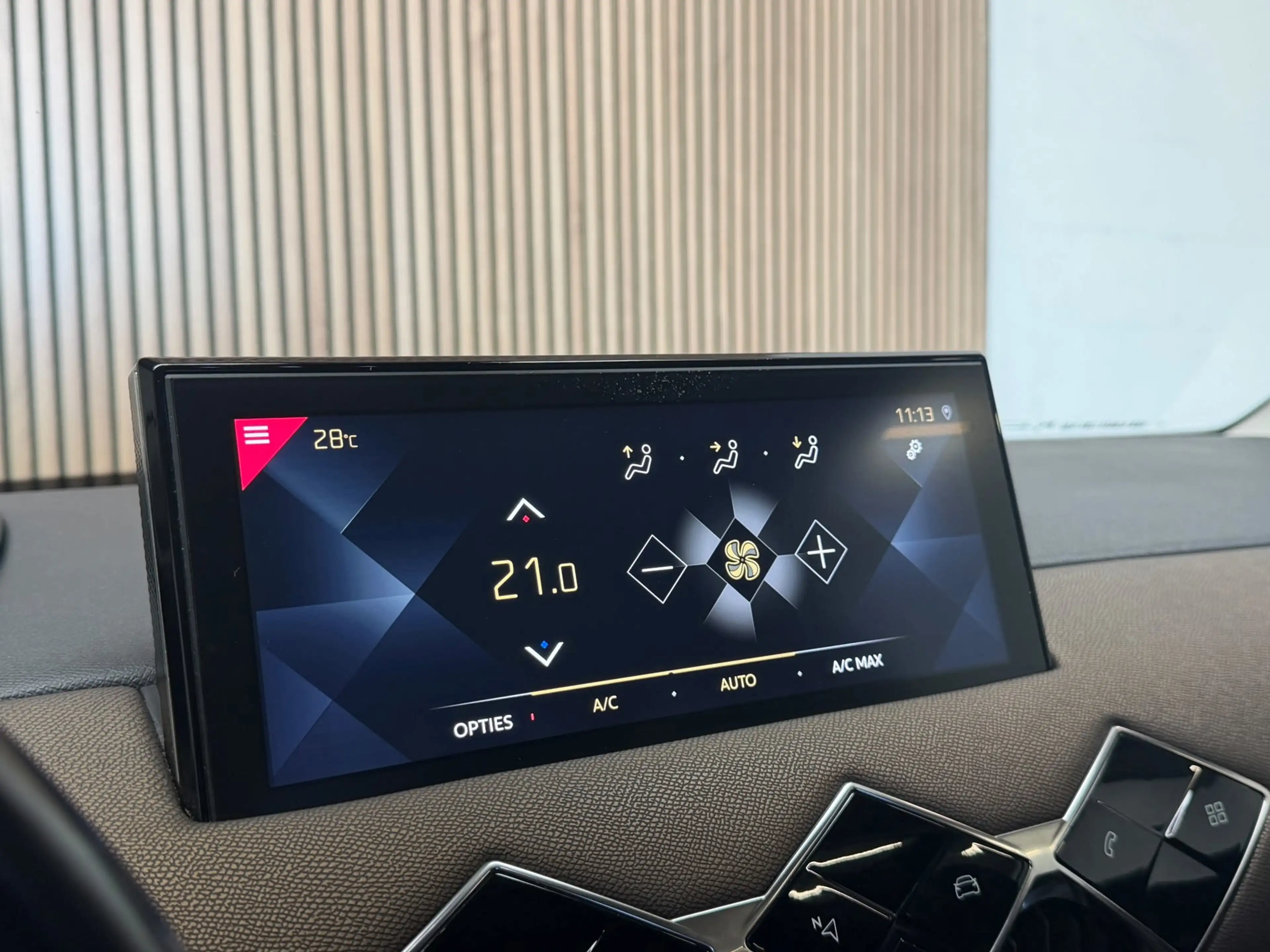 DS Automobiles DS 3 Crossback 1.2 PureTech Business - CARPLAY - NAVI - CAMERA — photo 14