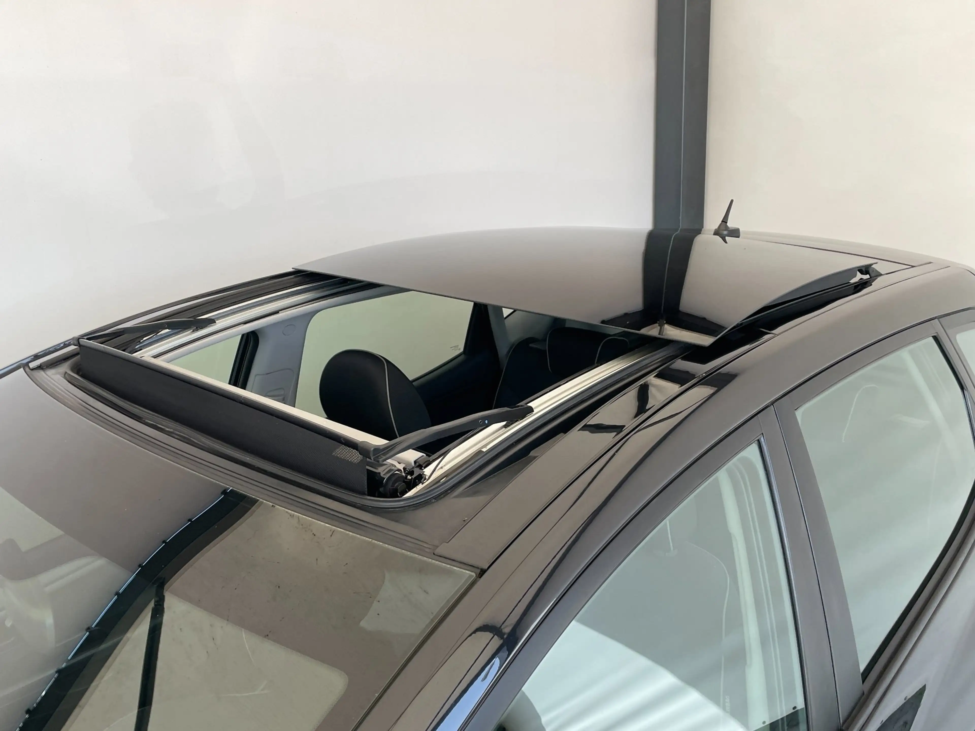 Kia Venga 1.6 CVVT ExecutiveLine|Automaat|Panoramadak|Trekha — photo 3