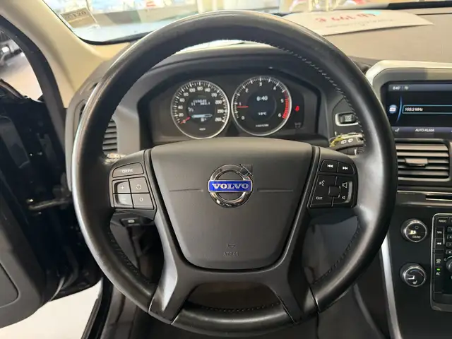 Volvo XC60 view 13