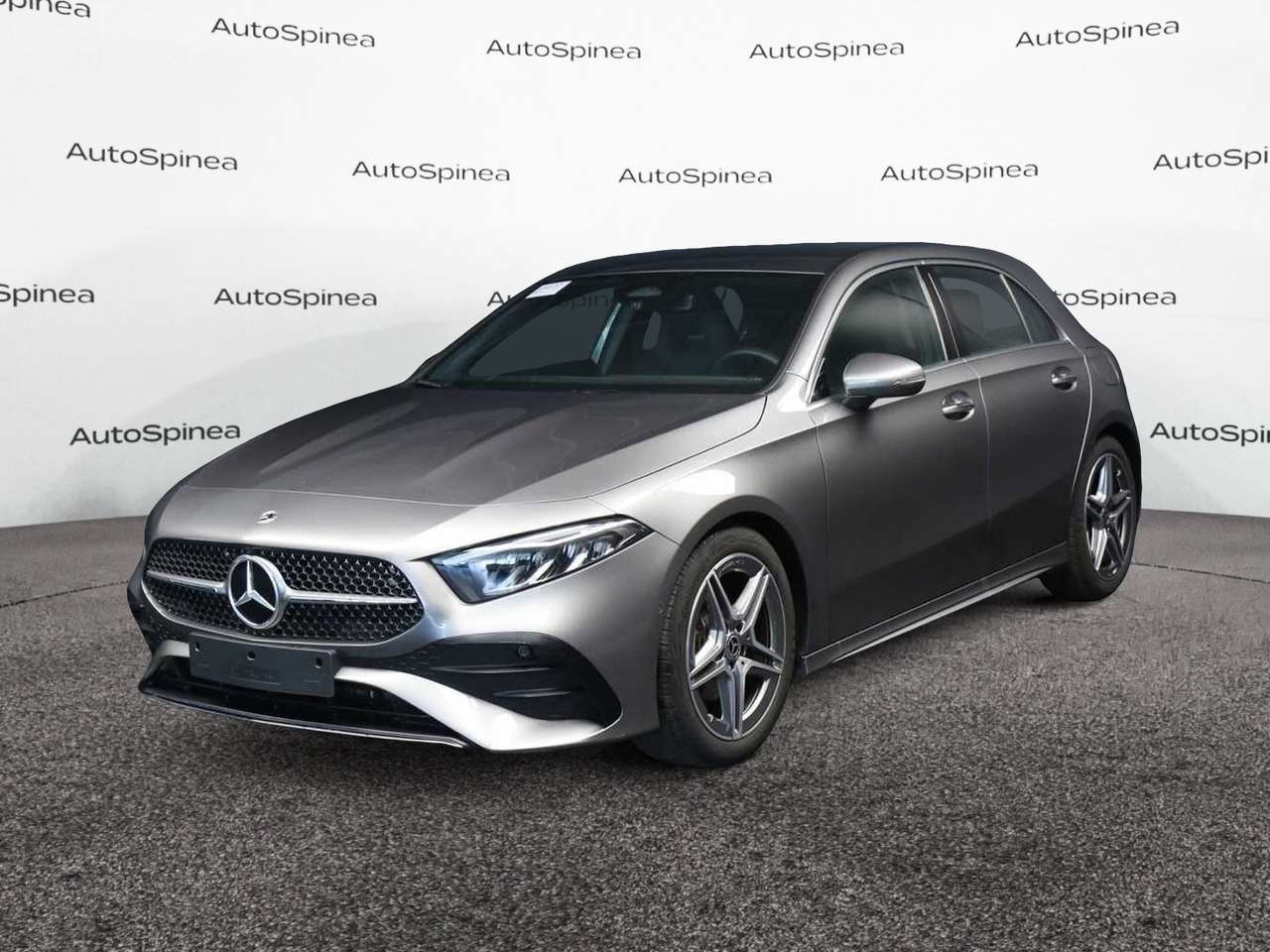 Mercedes-Benz A 180 A 180 AMG Line Premium