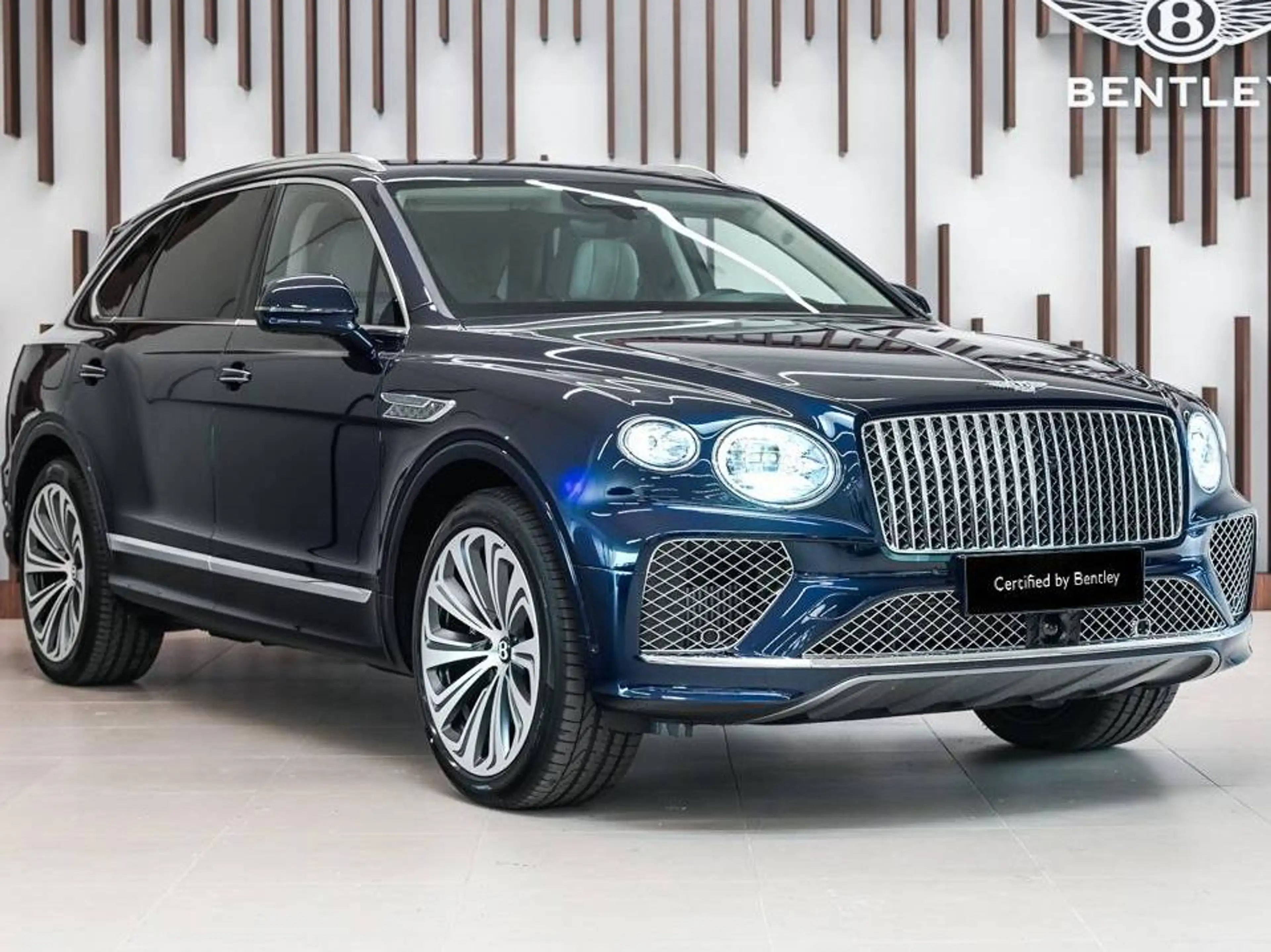 Bentley Bentayga Bentayga 3.0 Turbo V6 PHEV Atelier Edition