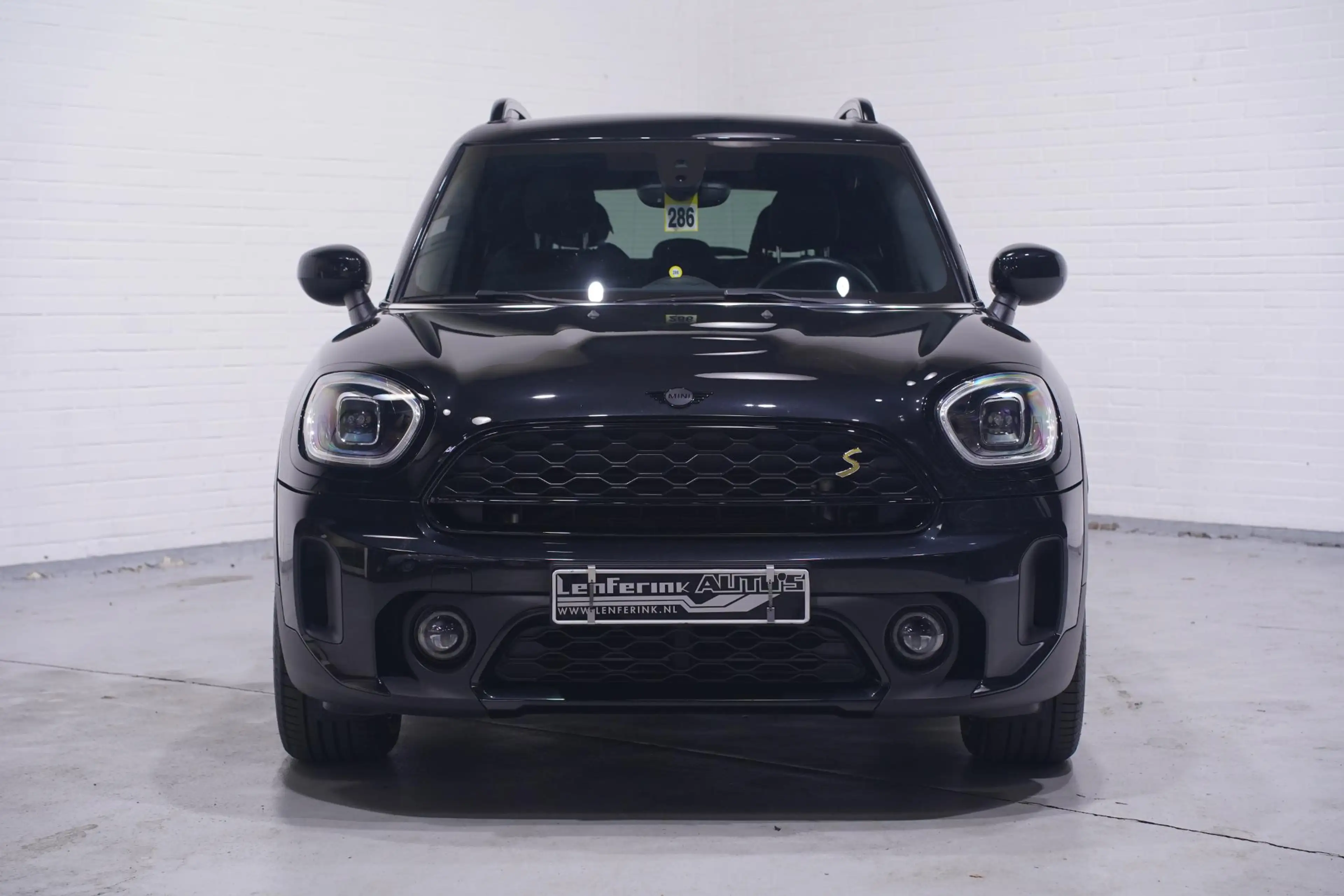 MINI Cooper SE Countryman ALL4 Classic Trim SOH 94% Apple Carplay Navi Verwa — photo 2