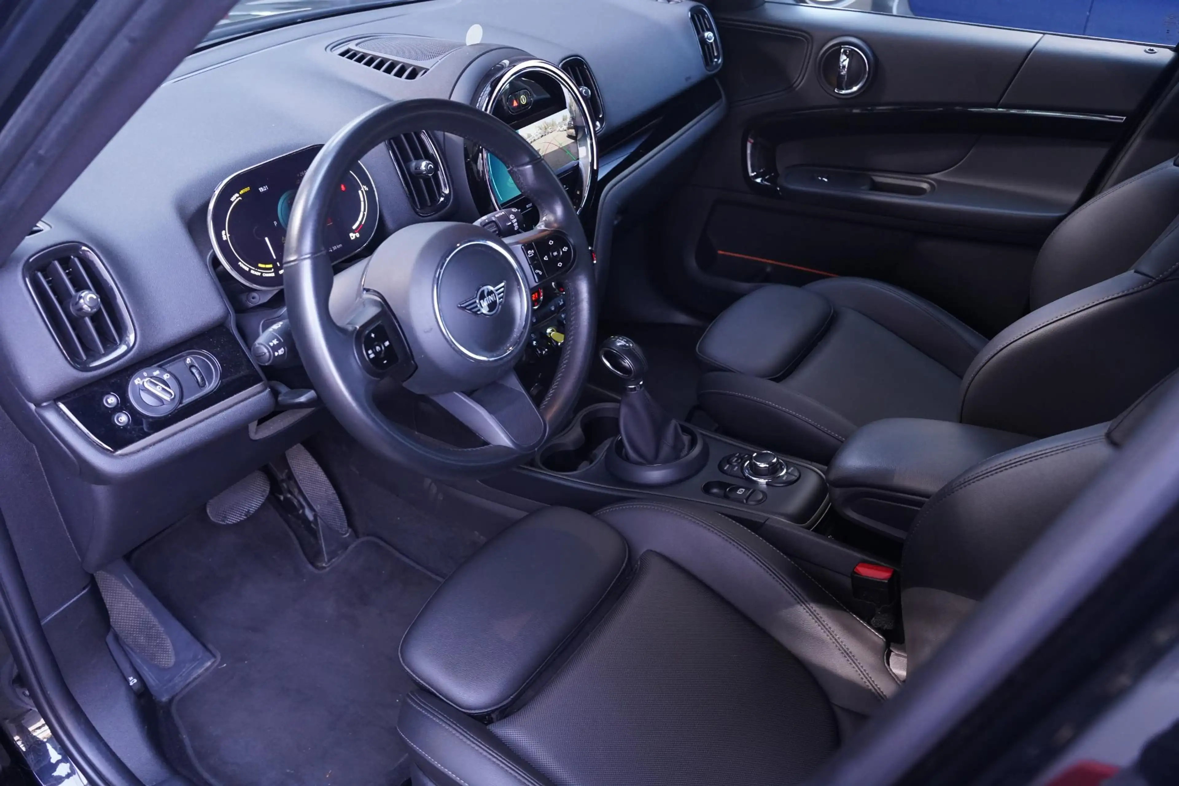 MINI Cooper SE Countryman ALL4 Classic Trim SOH 94% Apple Carplay Navi Verwa — photo 19