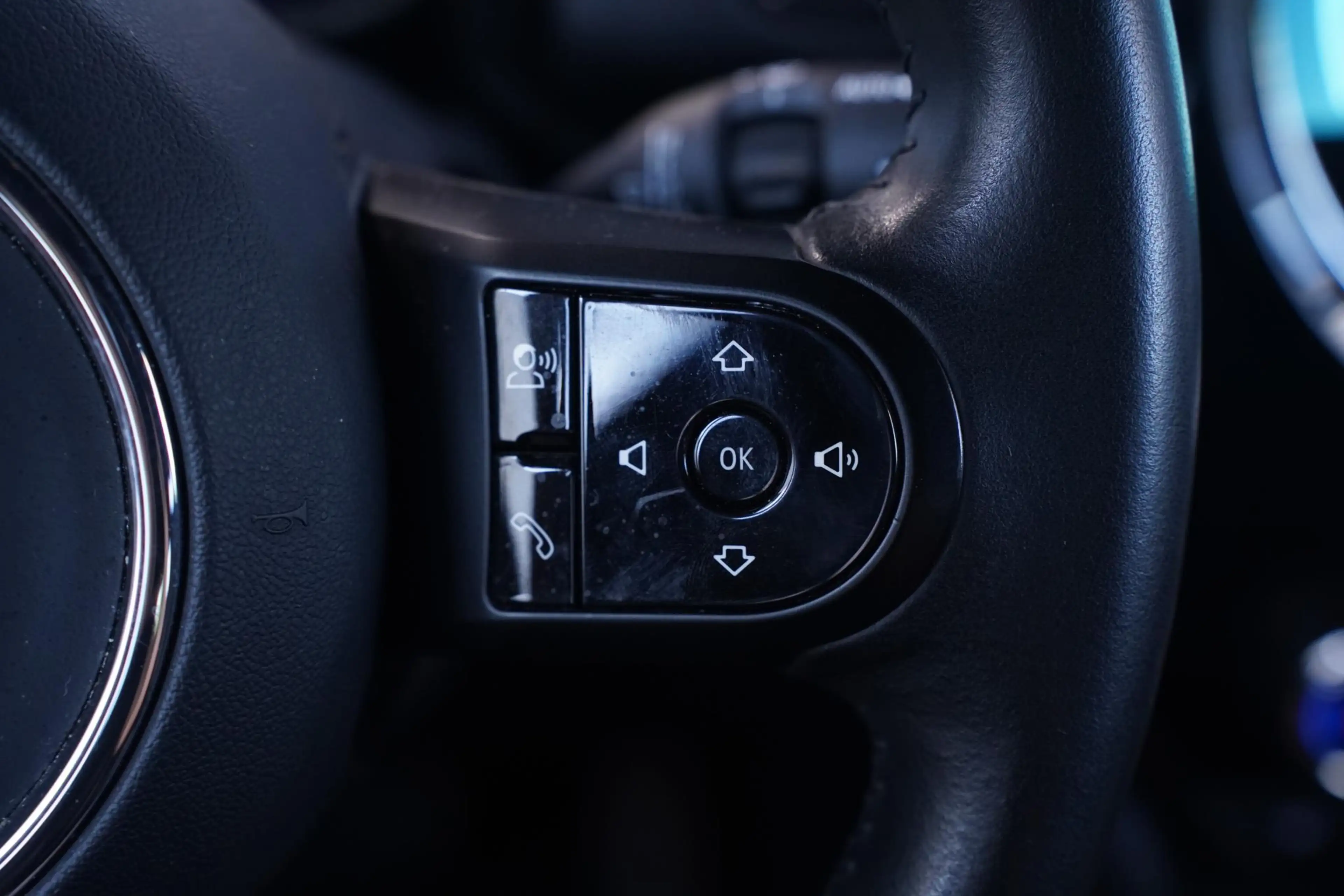 MINI Cooper SE Countryman ALL4 Classic Trim SOH 94% Apple Carplay Navi Verwa — photo 30