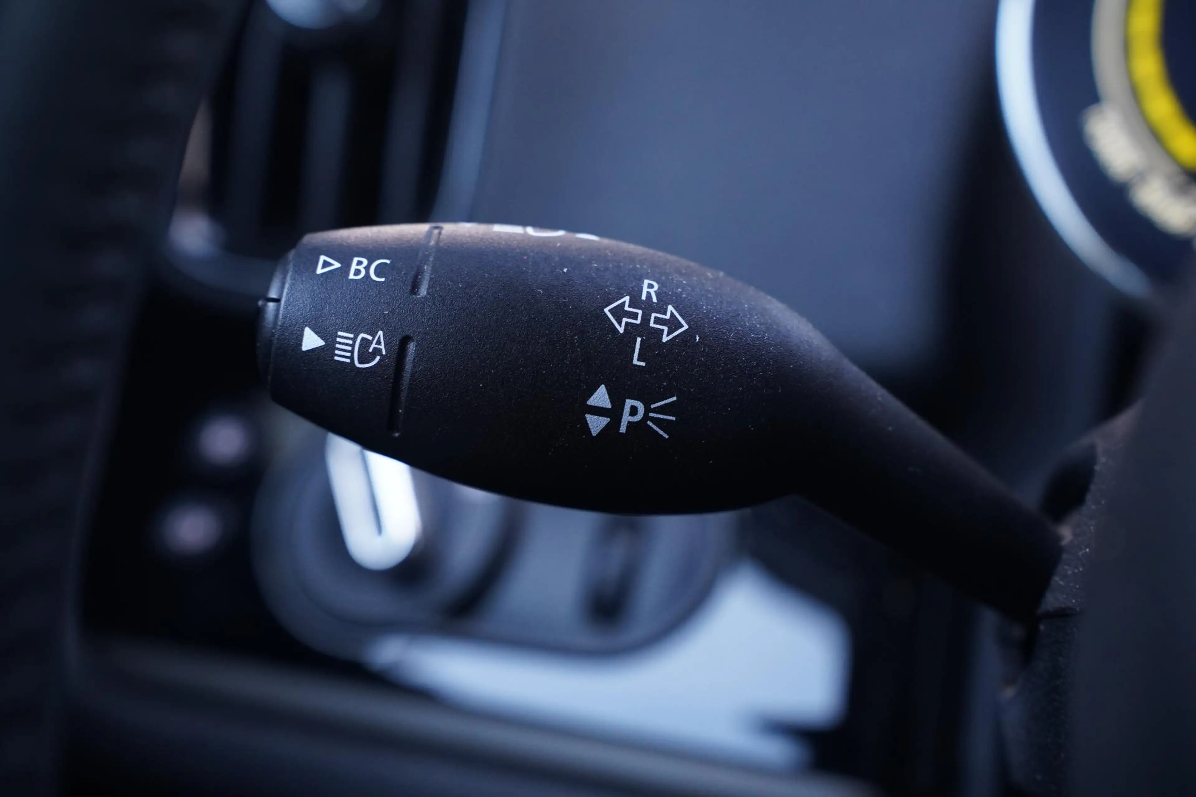 MINI Cooper SE Countryman ALL4 Classic Trim SOH 94% Apple Carplay Navi Verwa — photo 31