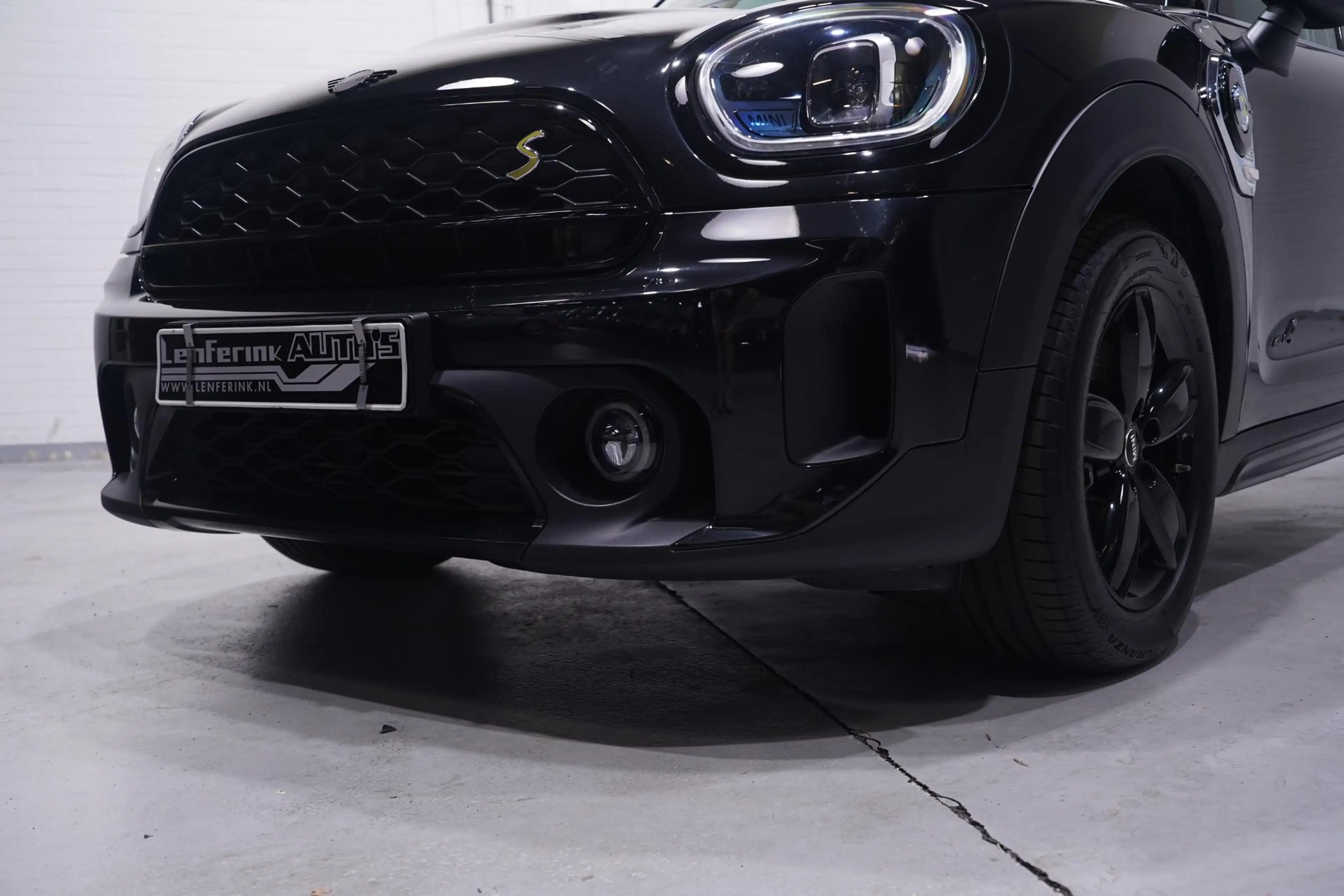 MINI Cooper SE Countryman ALL4 Classic Trim SOH 94% Apple Carplay Navi Verwa — photo 10