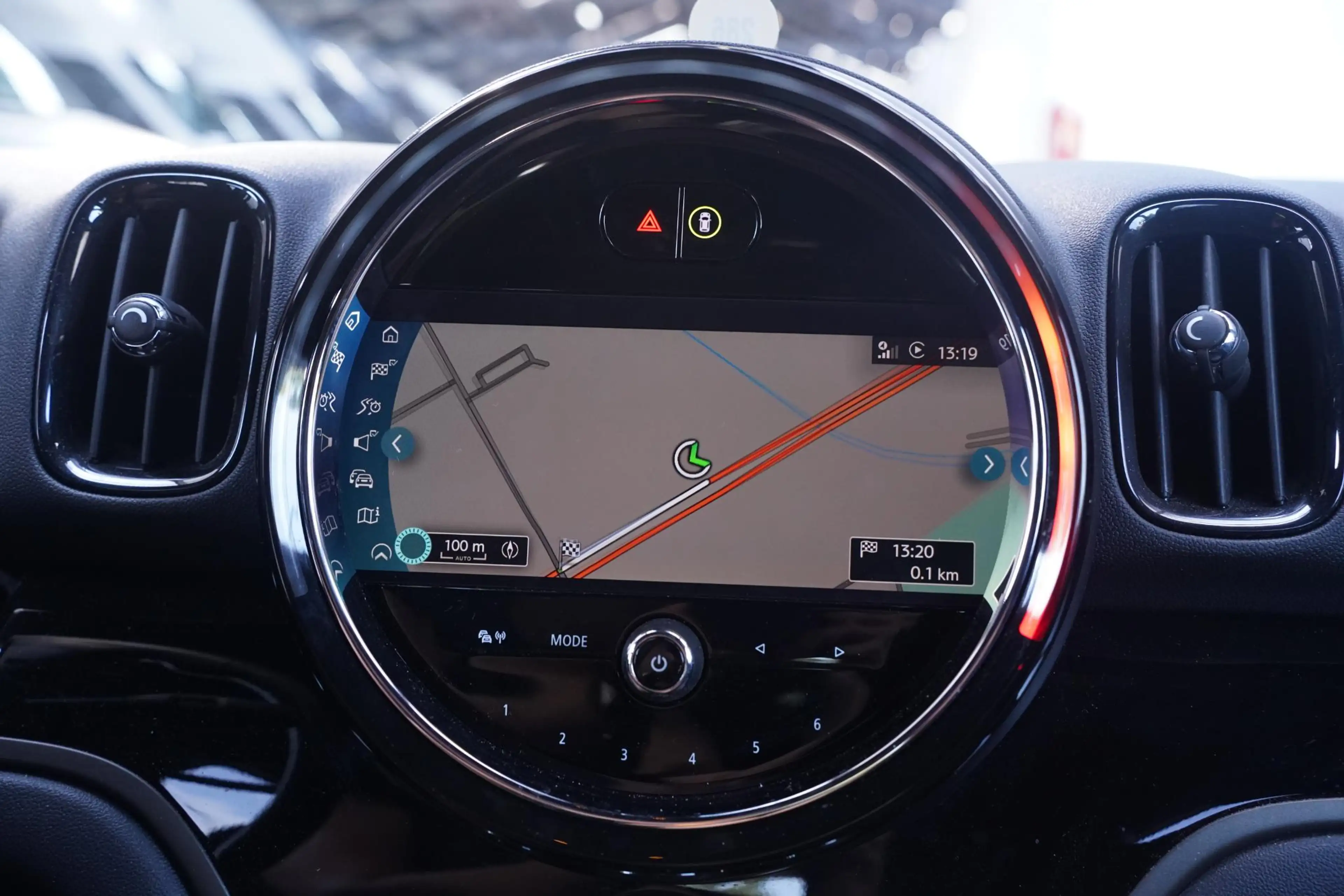 MINI Cooper SE Countryman ALL4 Classic Trim SOH 94% Apple Carplay Navi Verwa — photo 46