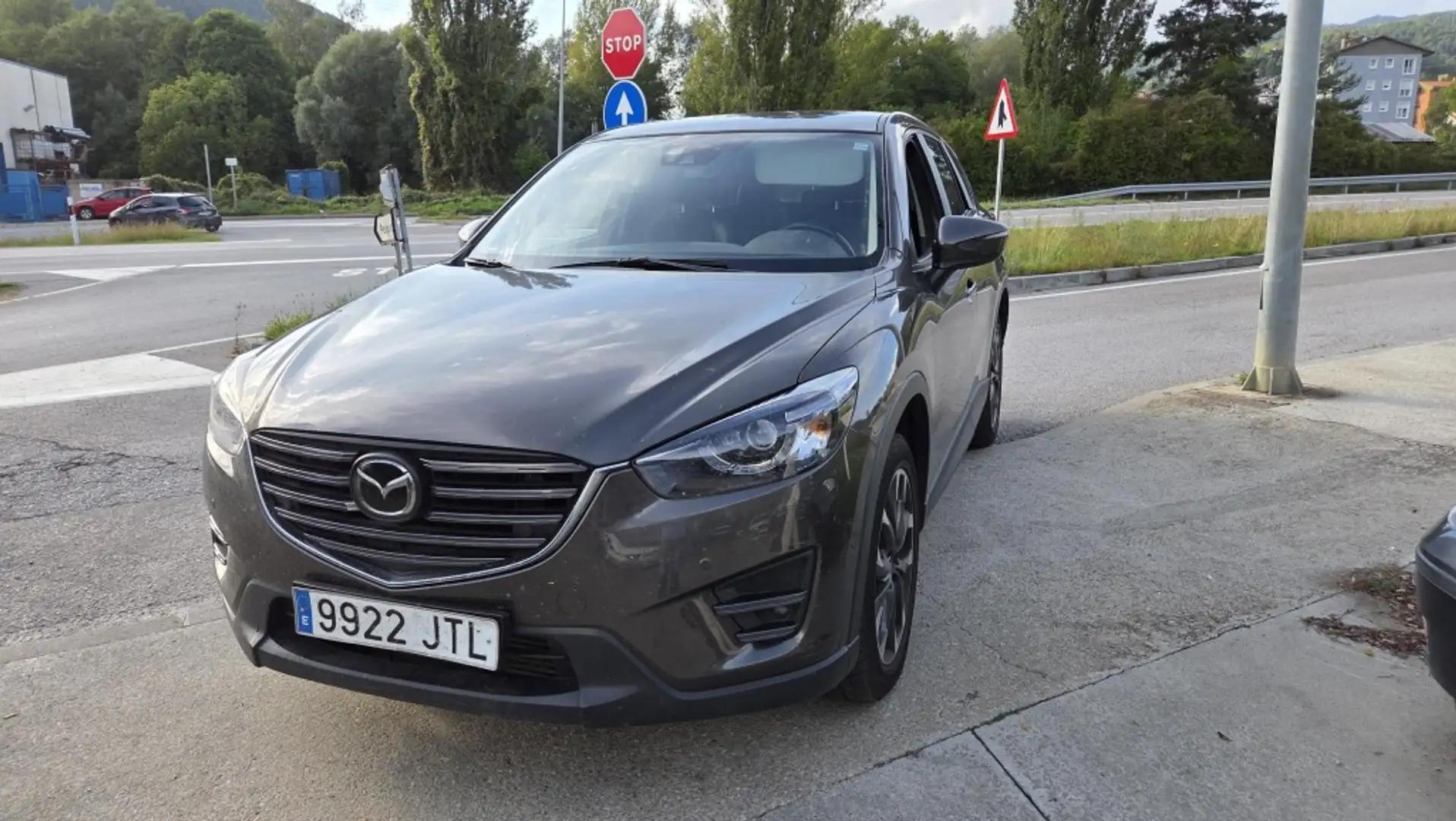 Mazda CX-5 2.2DE Luxury Tap.bitono 4WD 175Aut. Marrón - 2