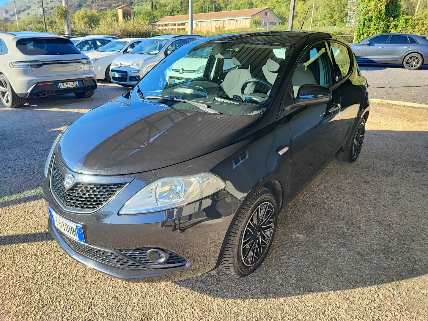 Lancia Ypsilon Ypsilon  2015 1.2 Platinum ecochic Gpl  my19 Nero - 1
