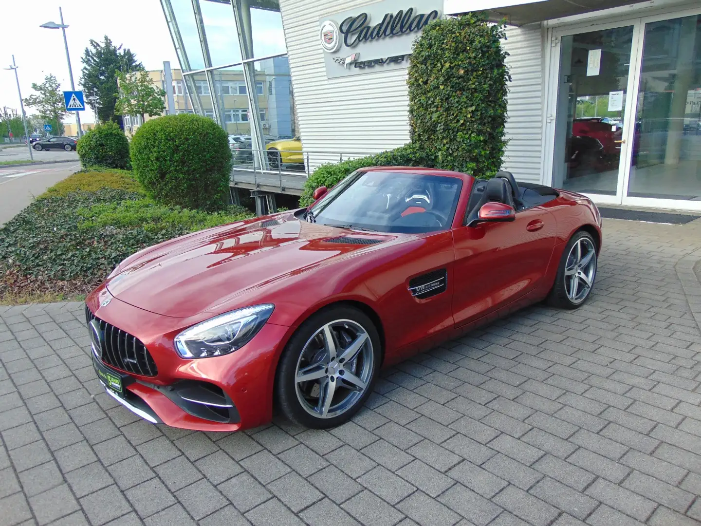 Mercedes-Benz AMG GT Roadster Navi Leder LM elSitz SpurH FLA Rot - 2