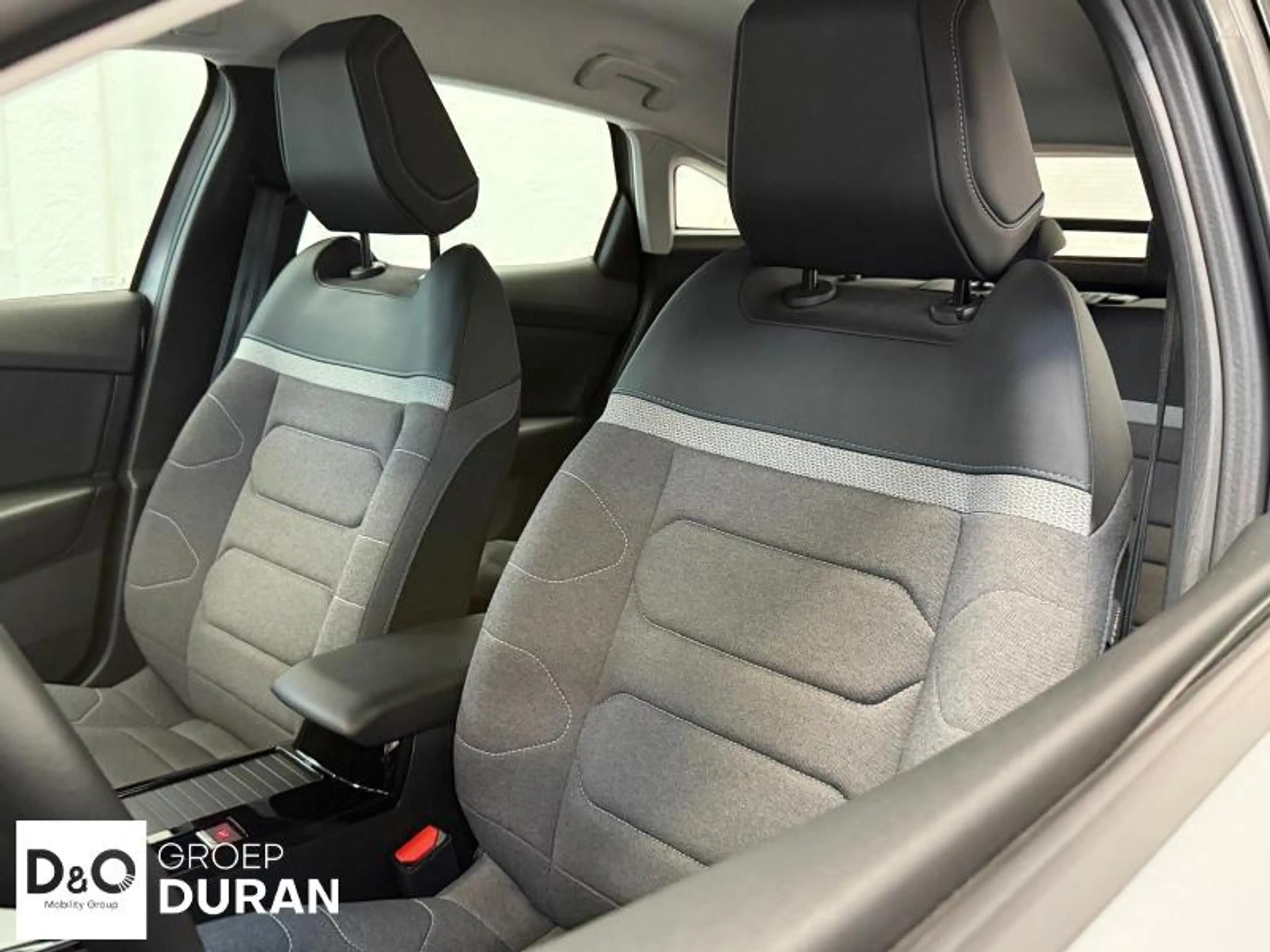 Citroen C4 ELECTRIC SHINE — photo 9