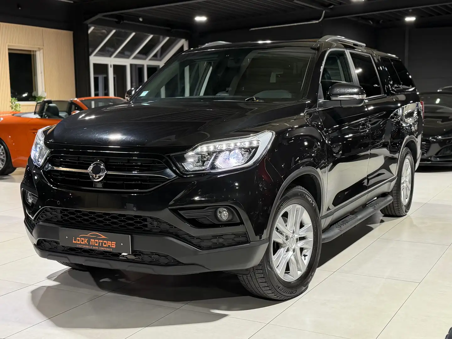 SsangYong Musso 2.2 Turbo e-Xdi 4WD AUTOMATIQUE 181CV CUIR NAVIGATION CAMERA XENON HARDTOP TVAC Schwarz - 1