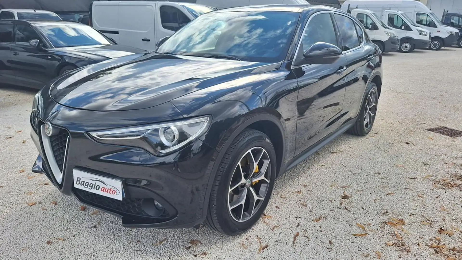 Alfa Romeo Stelvio 2.2 Turbodiesel 210 CV AT8 Q4 Executive N°FR470 Negro - 1