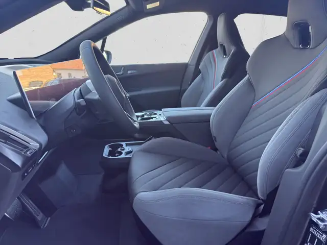 BMW Ix view 8