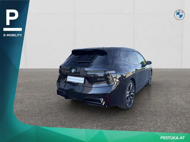 BMW Ix view 4