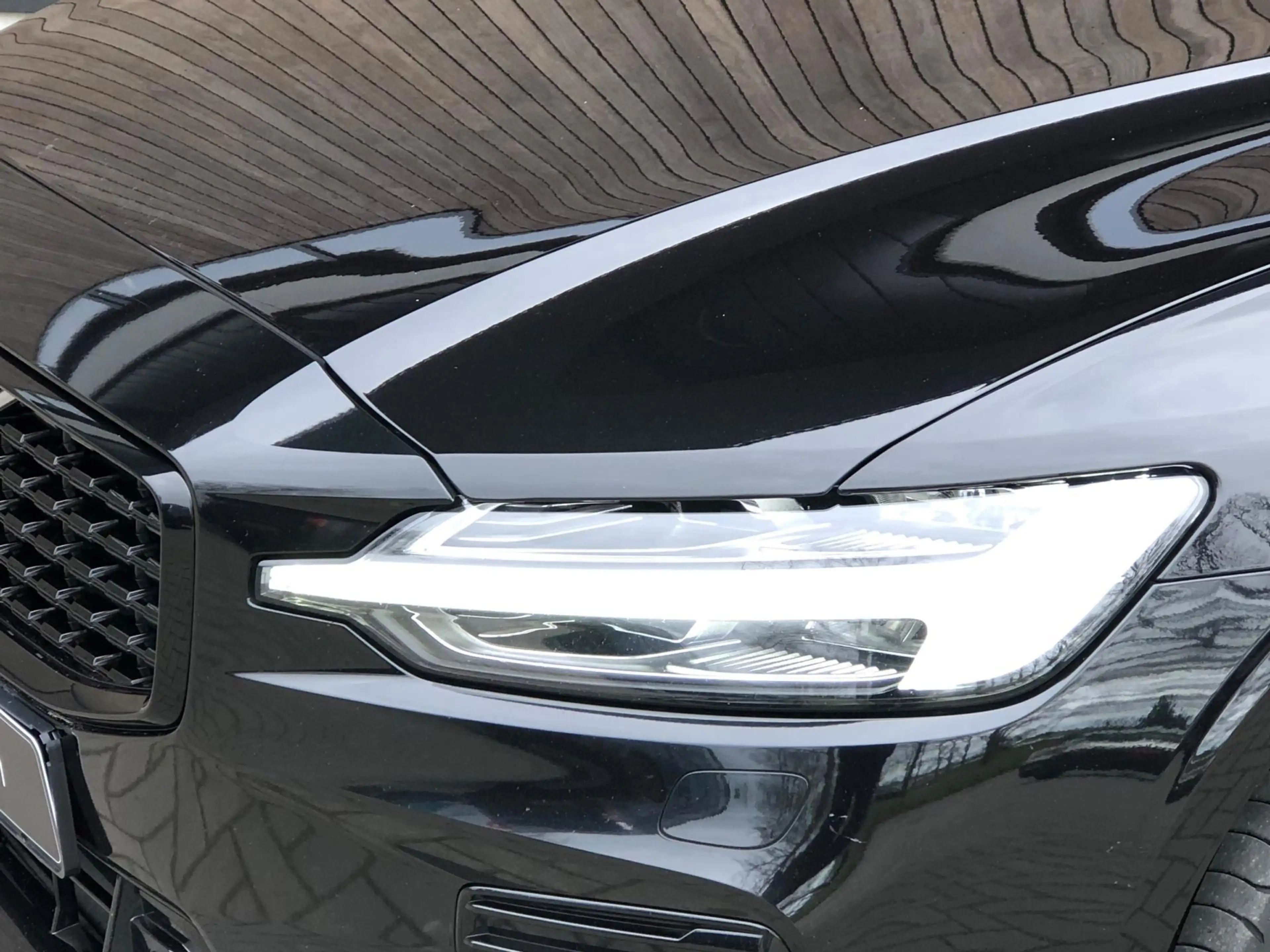 Volvo V60 2.0 T6 Recharge AWD R-Design|Trekhaak|Pano|Leder| — photo 6