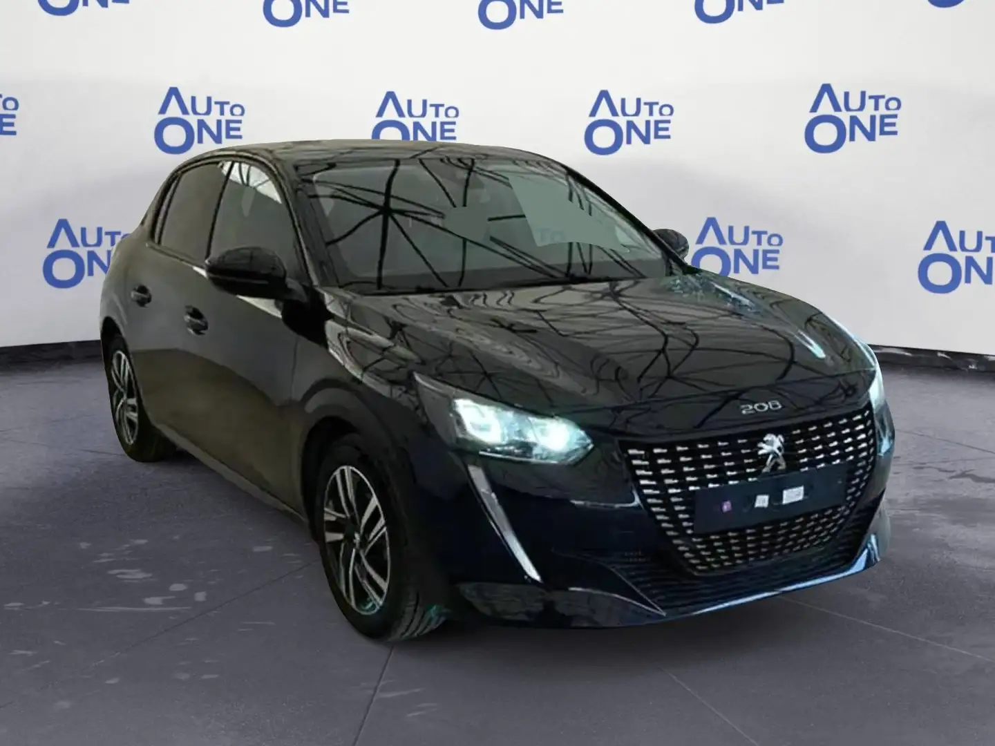 Peugeot 208 1.2 PURETECH 100CV ALLURE - NEOPATENTATI - VARI C Zwart - 1