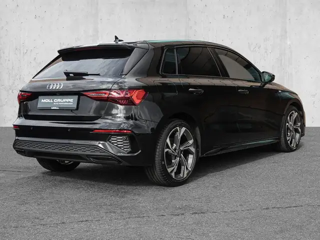 Audi A3 view 4