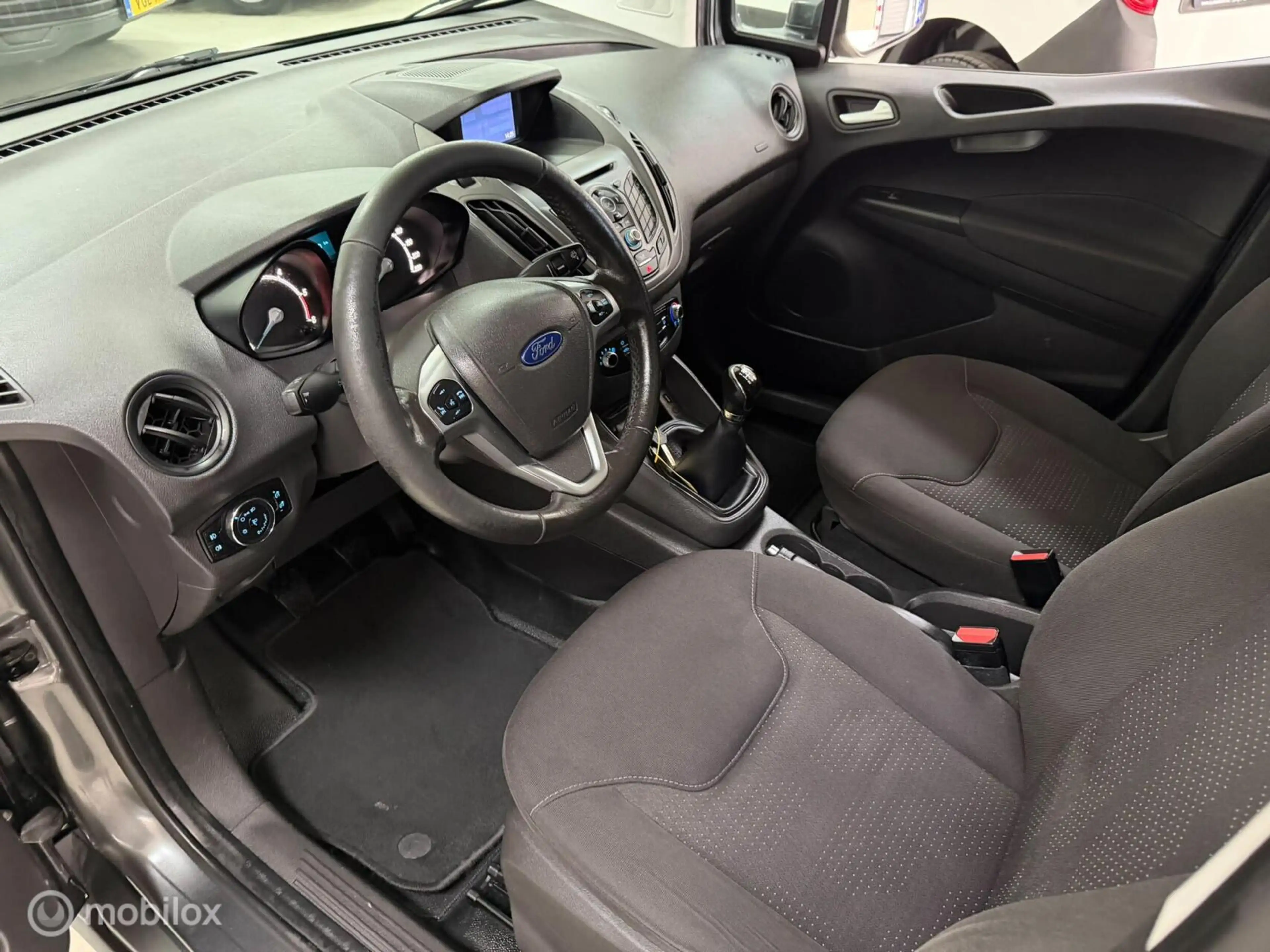Ford Transit Courier 1.5 TDCI Airco Cruise — photo 5