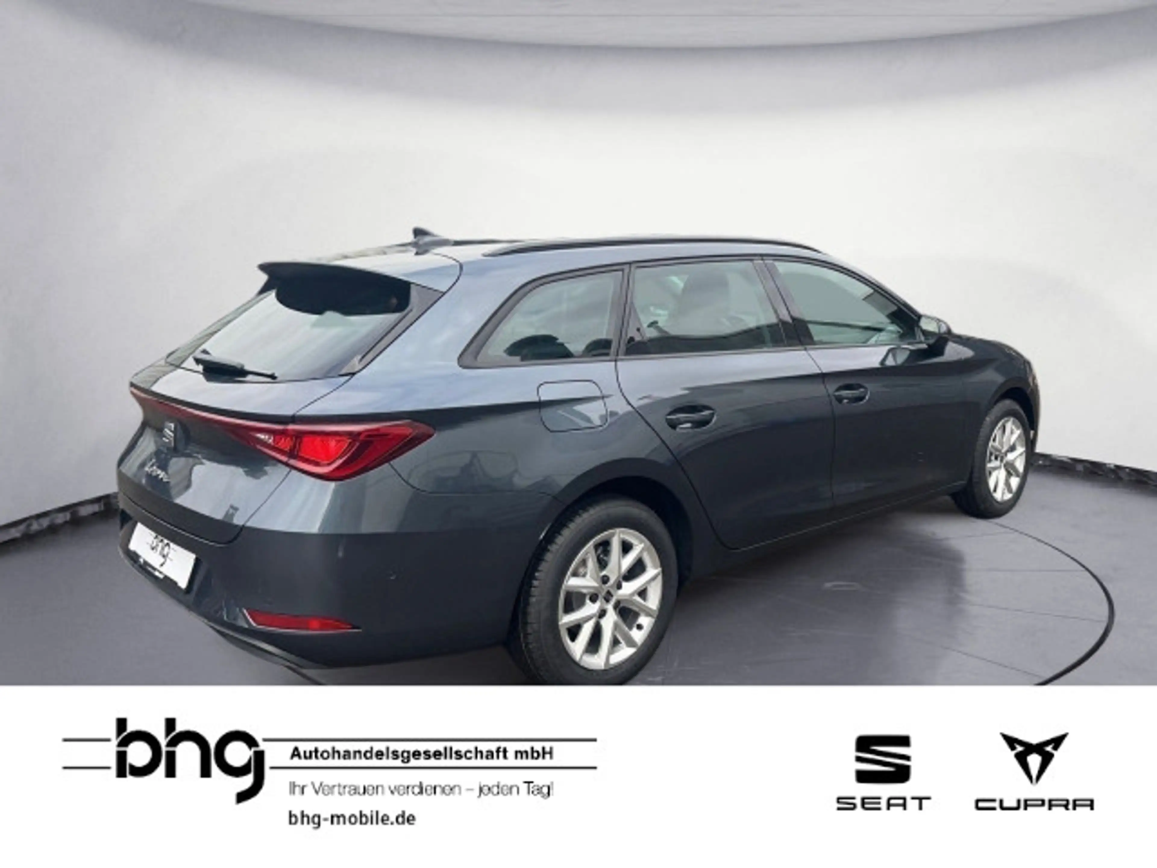SEAT Leon Sportstourer Road Edition 1.5 eTSI  7-Gang- — photo 5